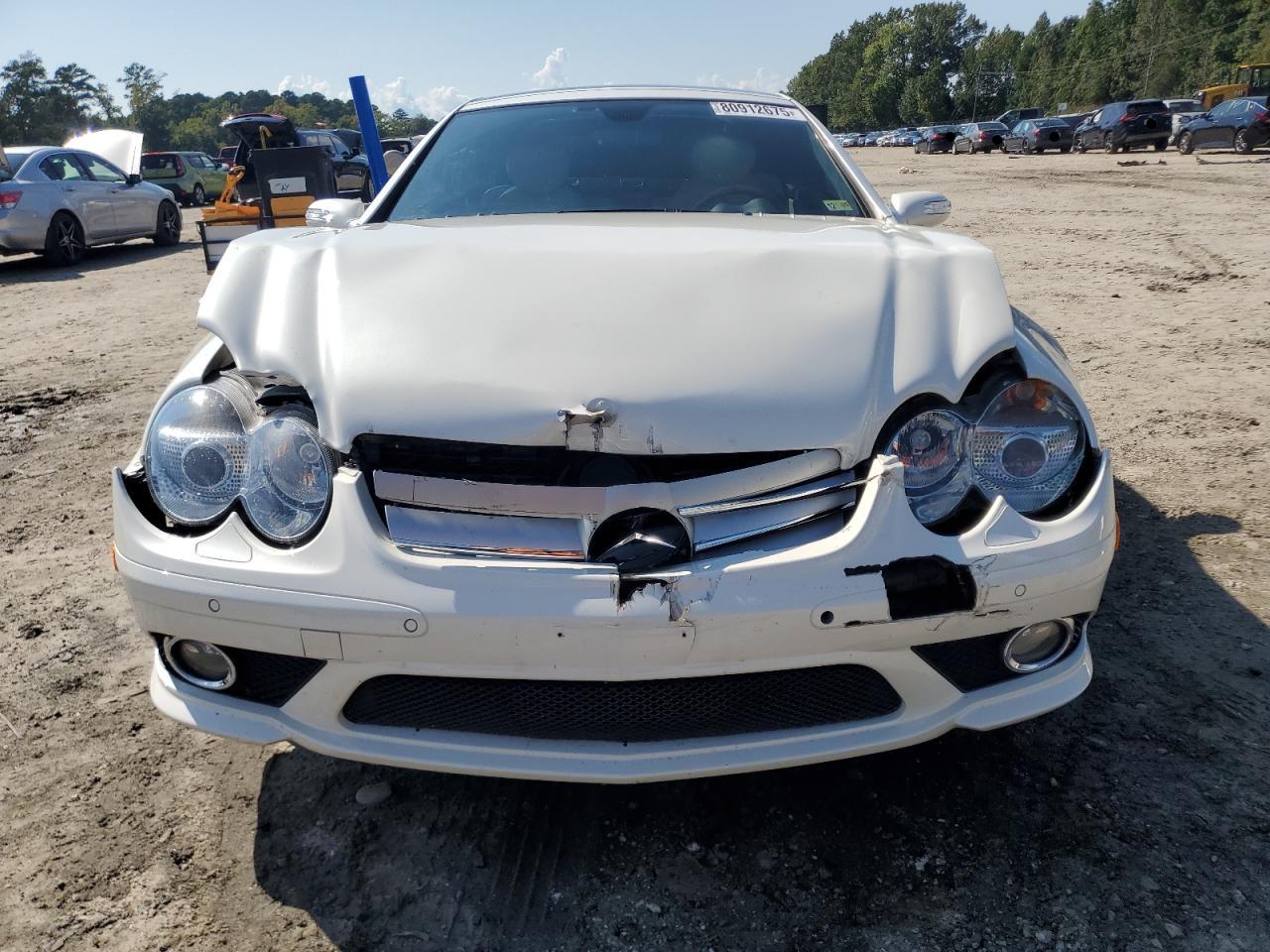 2007 Mercedes-benz Sl 550 White vin: WDBSK71F57F128755