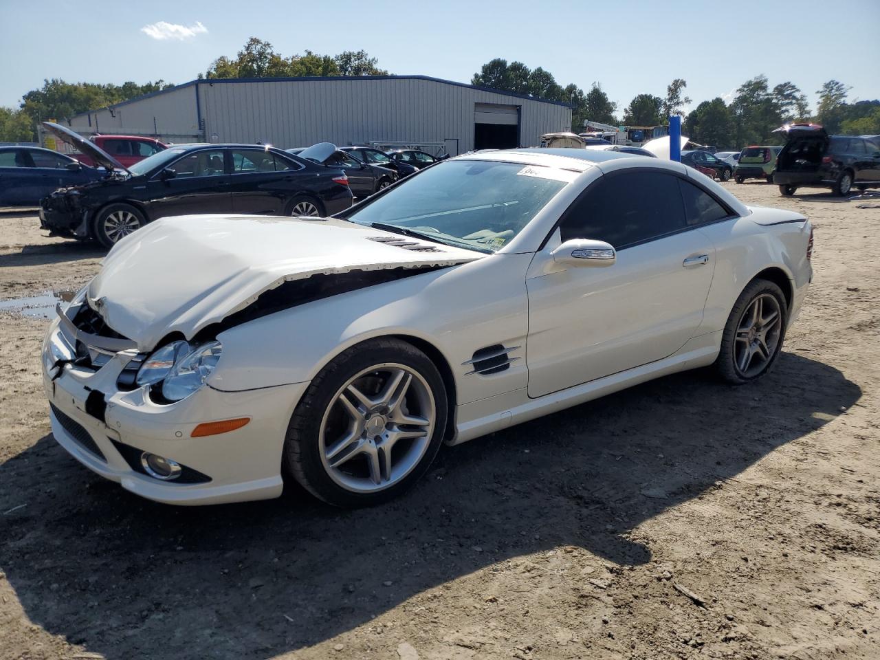 2007 Mercedes-benz Sl 550 White vin: WDBSK71F57F128755