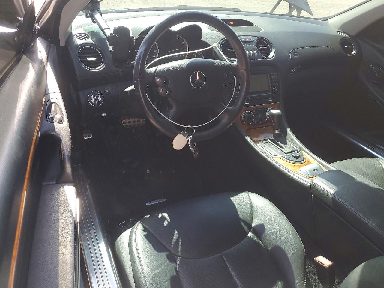 2007 Mercedes-benz Sl 550 Black vin: WDBSK71F57F128822