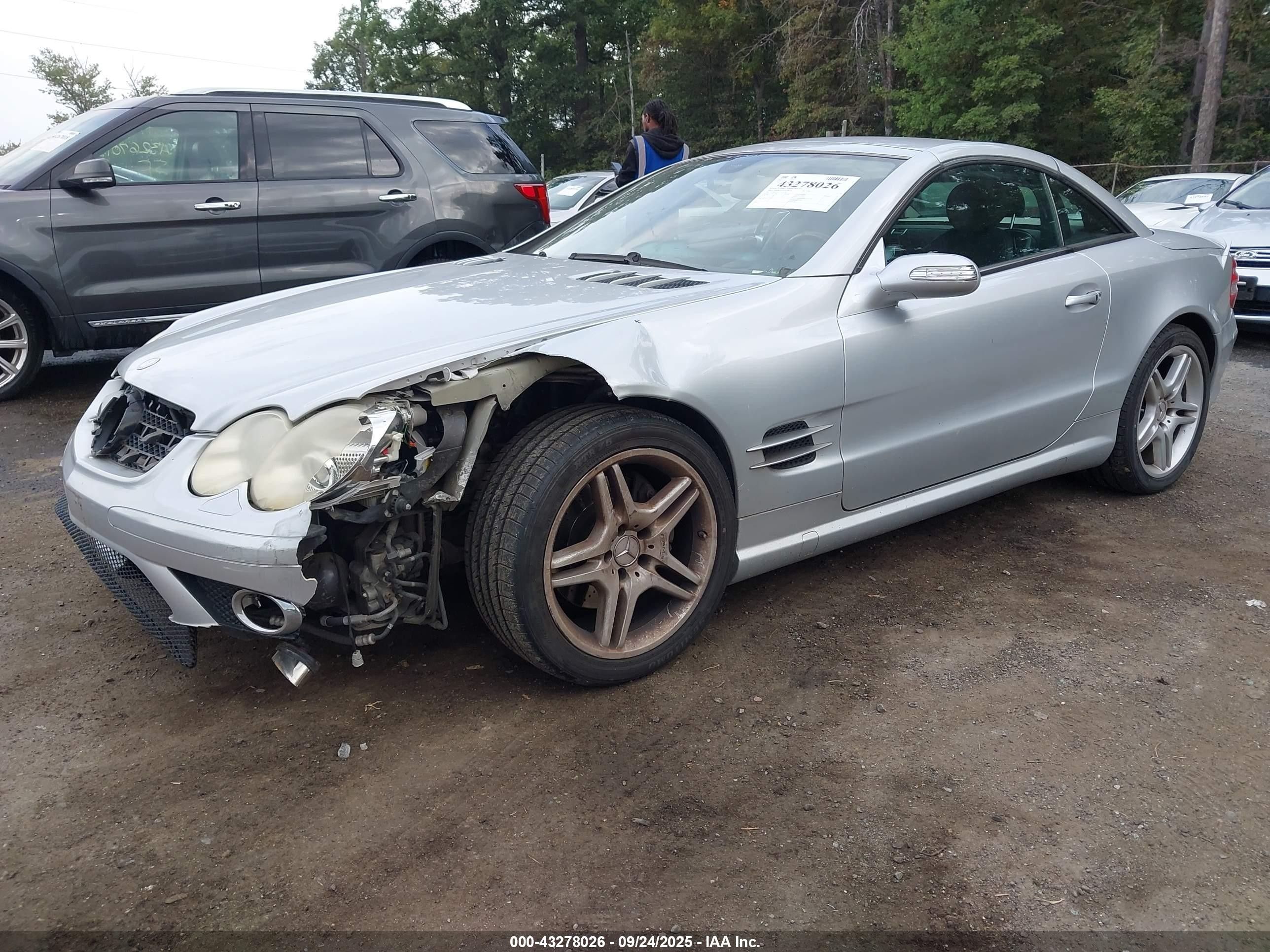 2007 Mercedes-benz Sl 550   Серебряный vin: WDBSK71F57F132319
