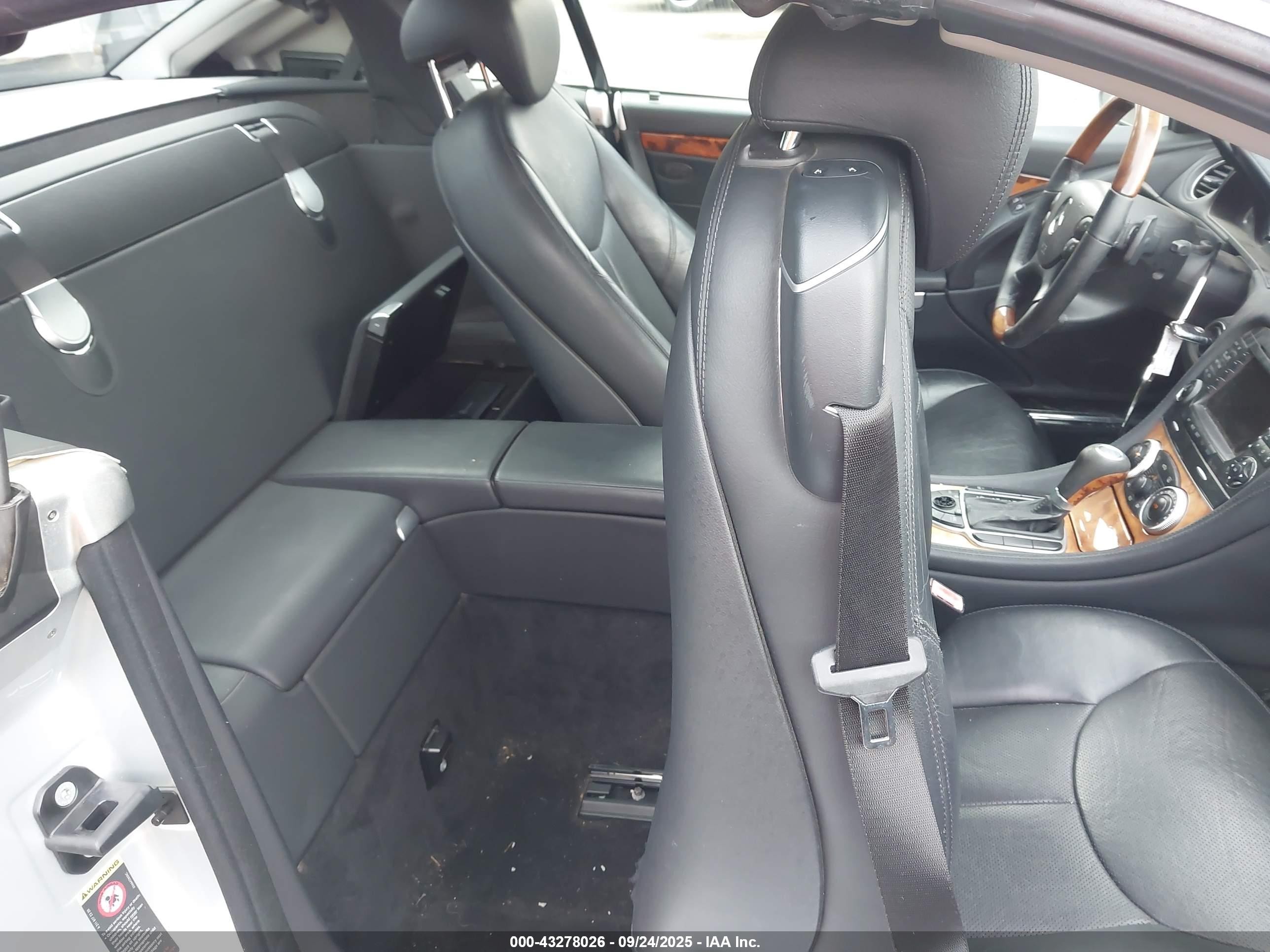 2007 Mercedes-benz Sl 550   Серебряный vin: WDBSK71F57F132319