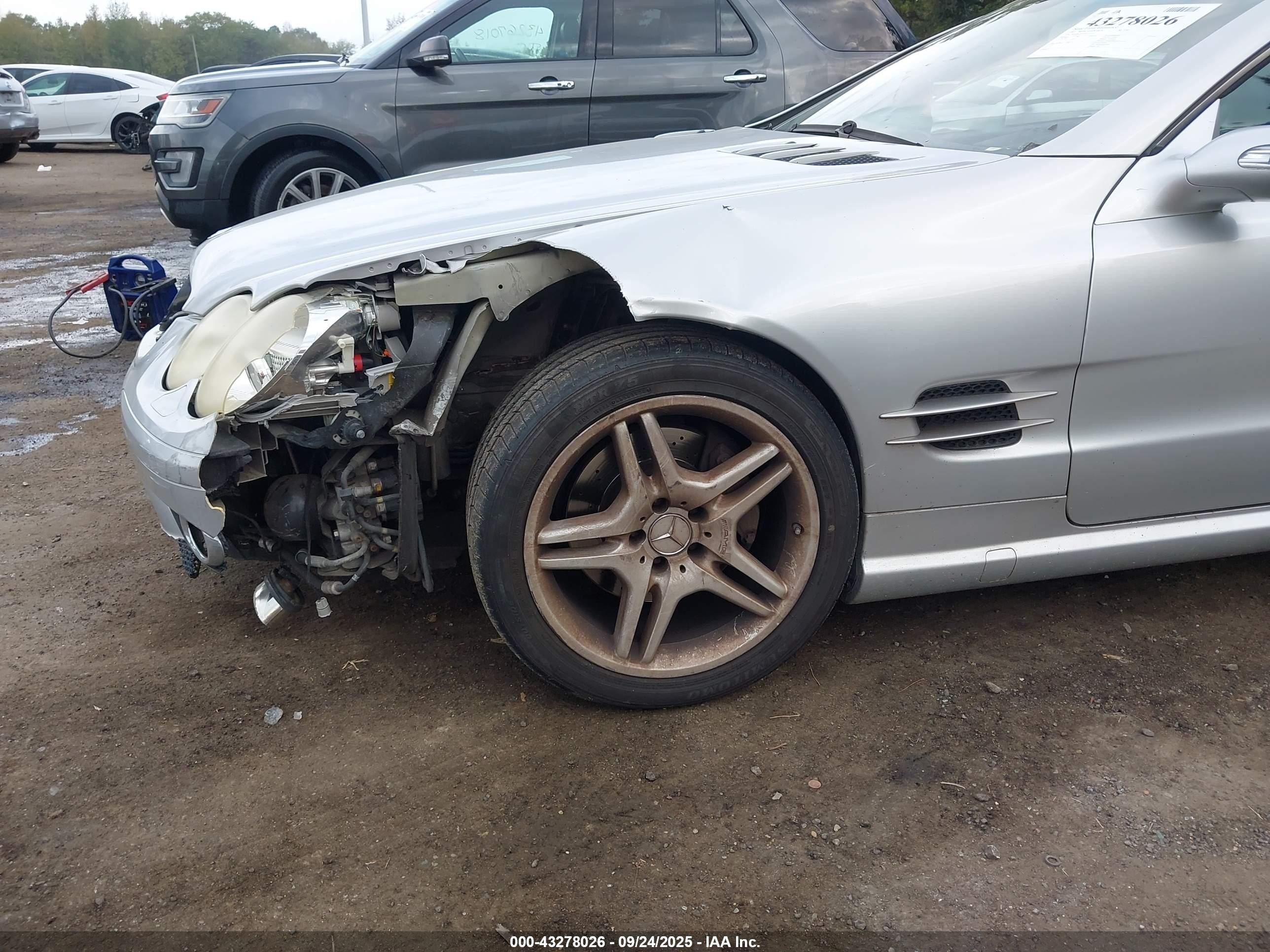 2007 Mercedes-benz Sl 550   Серебряный vin: WDBSK71F57F132319