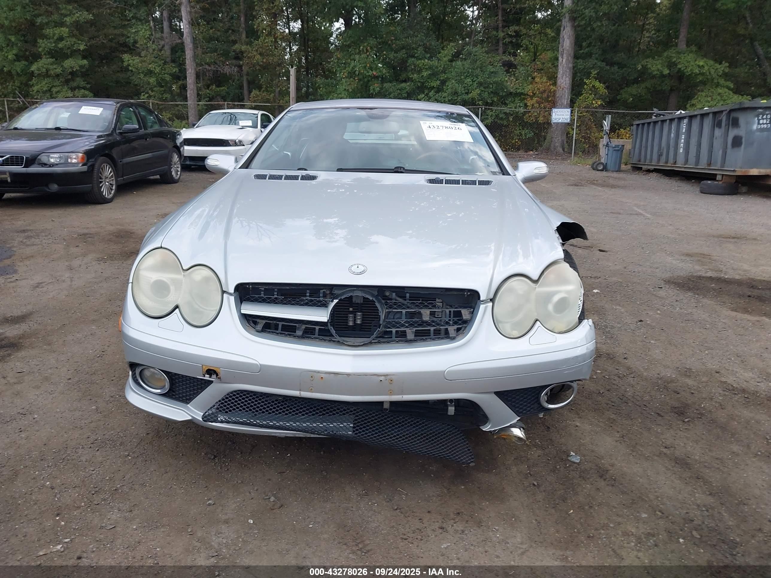 2007 Mercedes-benz Sl 550   Серебряный vin: WDBSK71F57F132319