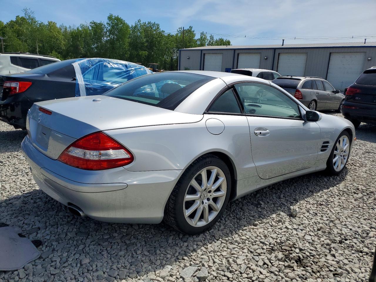 2007 Mercedes-benz Sl 550 Серебряный vin: WDBSK71F57F133826