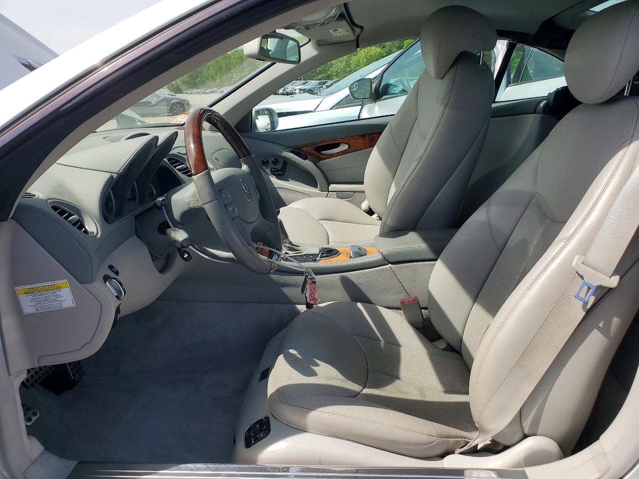 2007 Mercedes-benz Sl 550 Серебряный vin: WDBSK71F57F133826