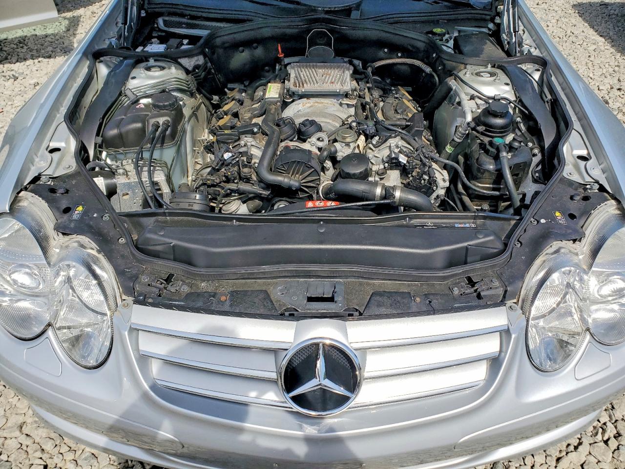 2007 Mercedes-benz Sl 550 Серебряный vin: WDBSK71F57F133826