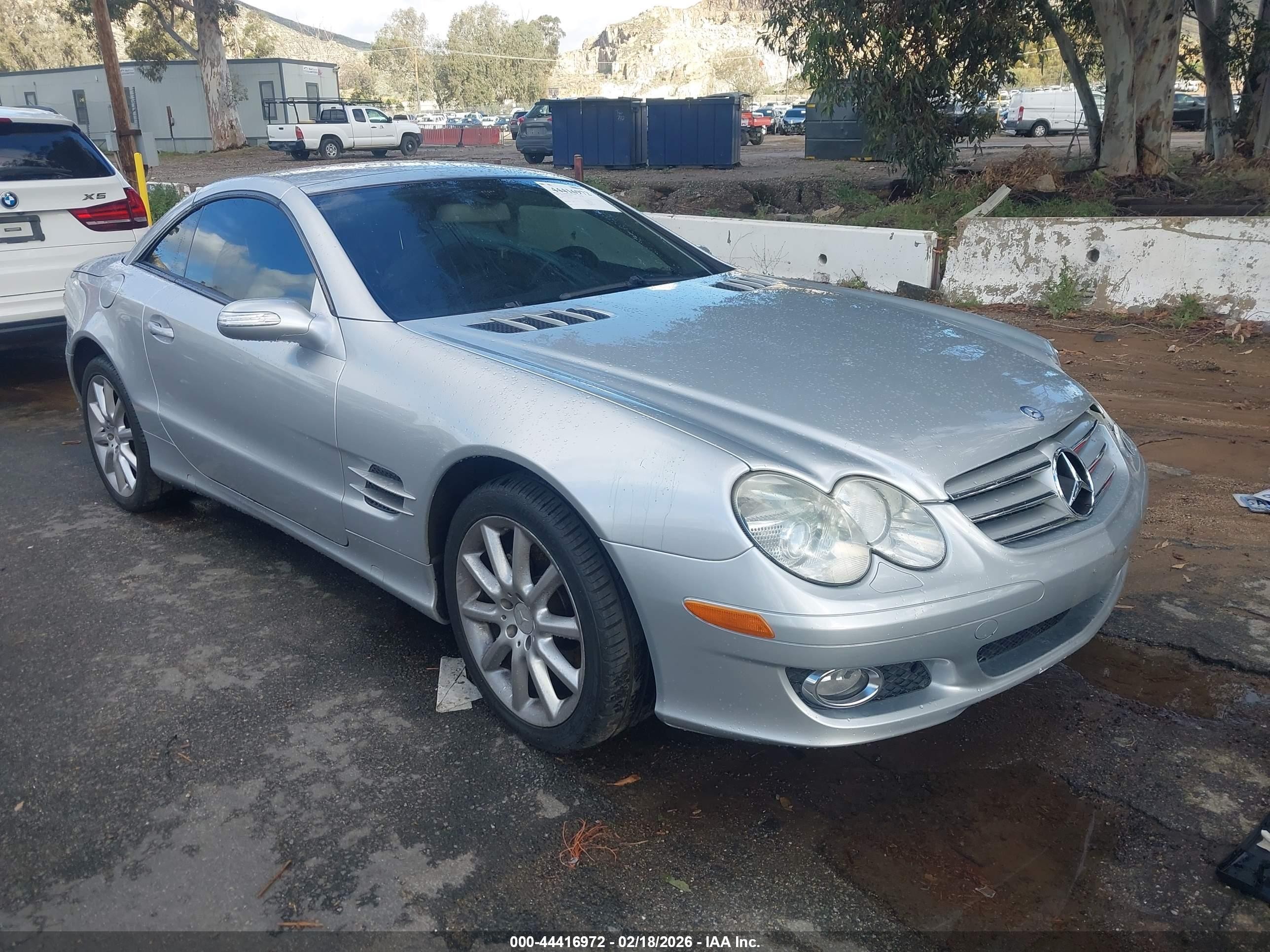 2008 Mercedes-benz Sl 550   Серебряный vin: WDBSK71F58F136212