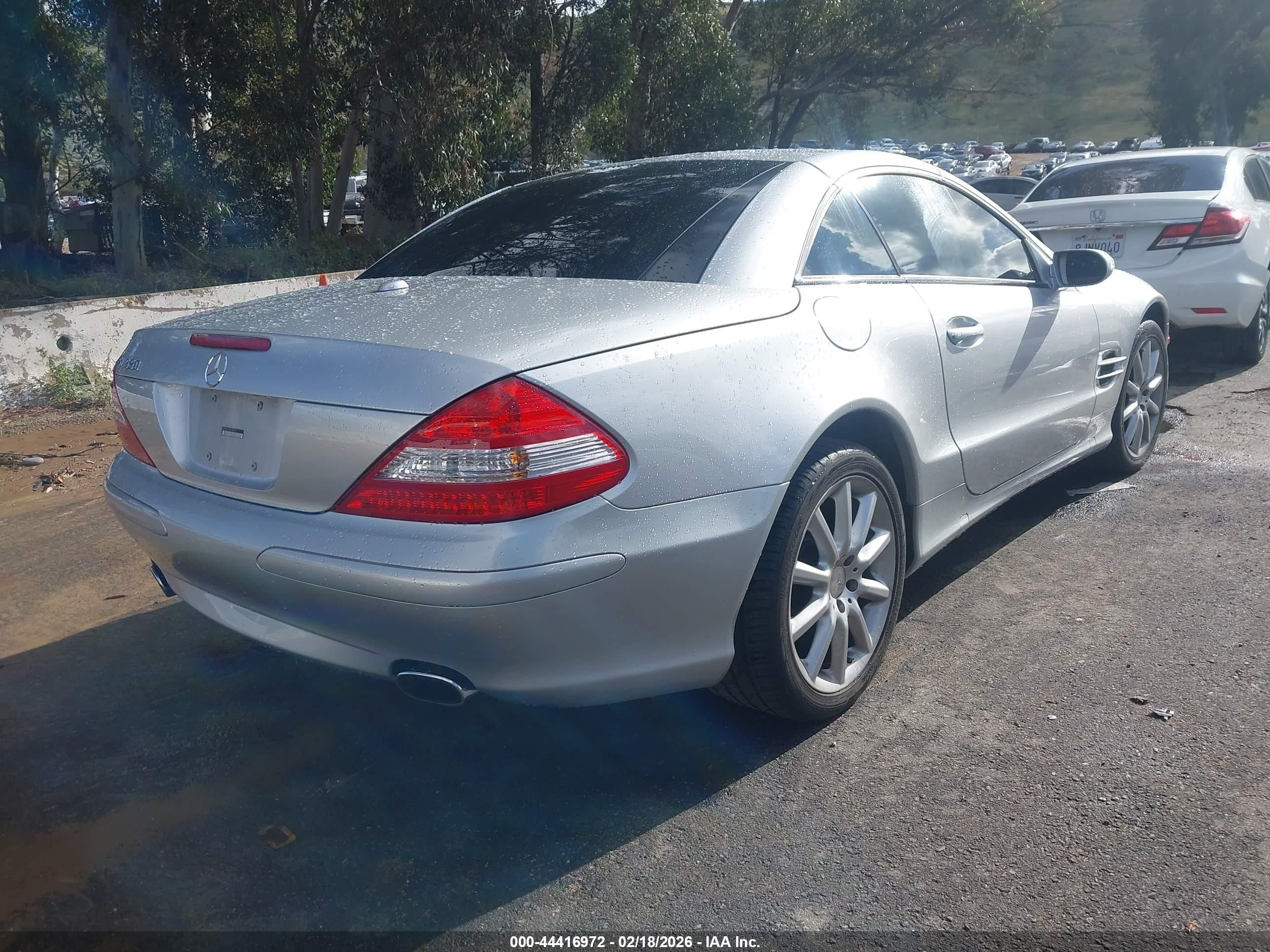 2008 Mercedes-benz Sl 550   Silver vin: WDBSK71F58F136212
