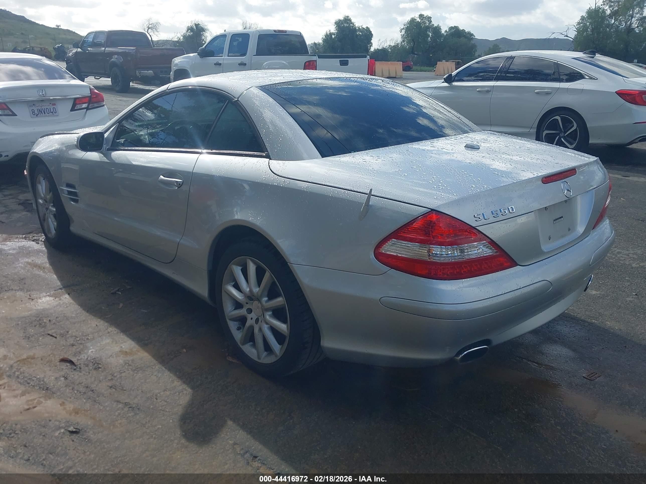 2008 Mercedes-benz Sl 550   Silver vin: WDBSK71F58F136212