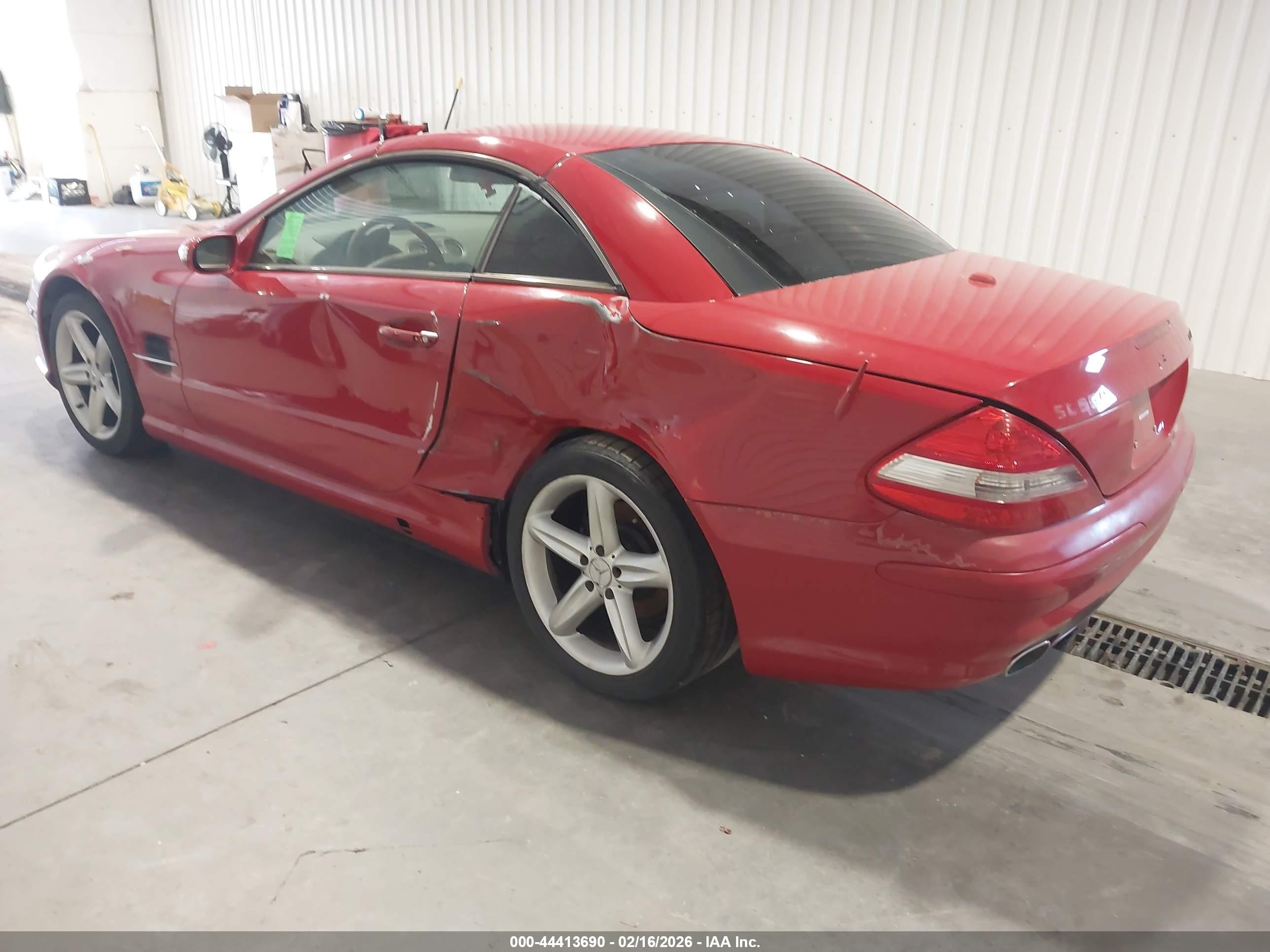 2008 Mercedes-benz Sl 550   Red vin: WDBSK71F58F139580