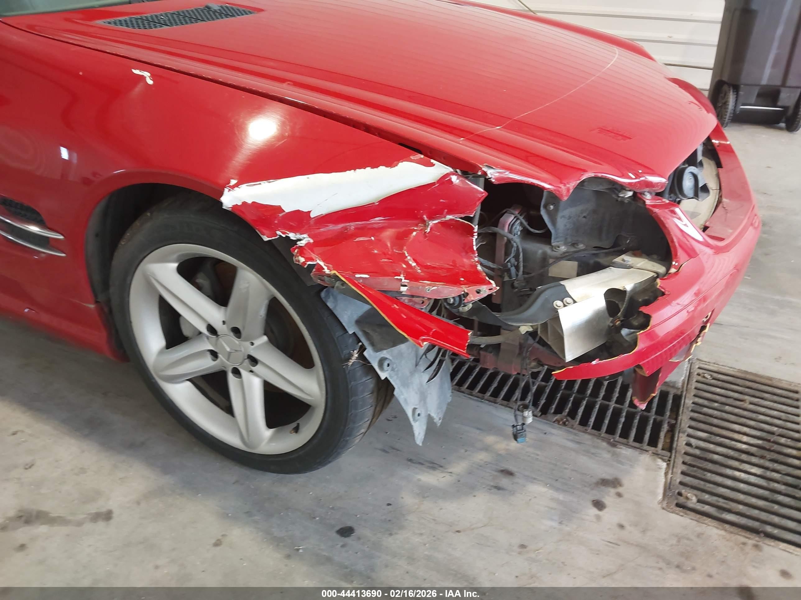 2008 Mercedes-benz Sl 550   Red vin: WDBSK71F58F139580