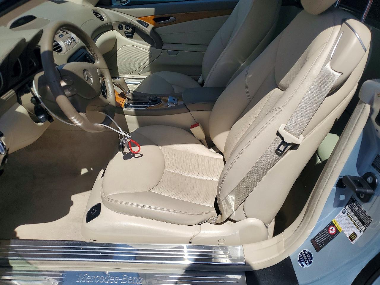 2008 Mercedes-benz Sl-class Sl550 Blue vin: WDBSK71F58F141703
