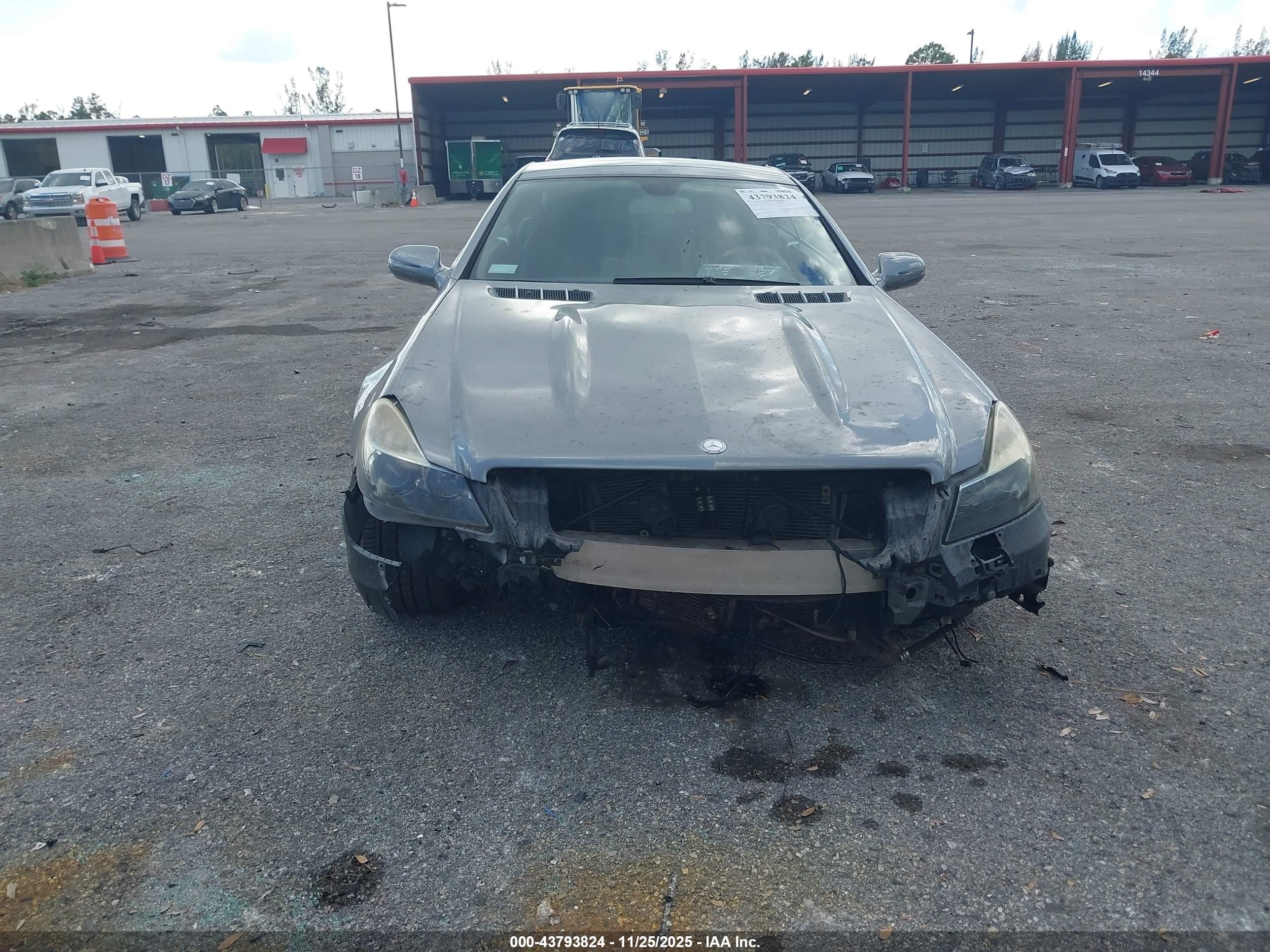 2009 Mercedes-benz Sl 550   Gray vin: WDBSK71F59F143498