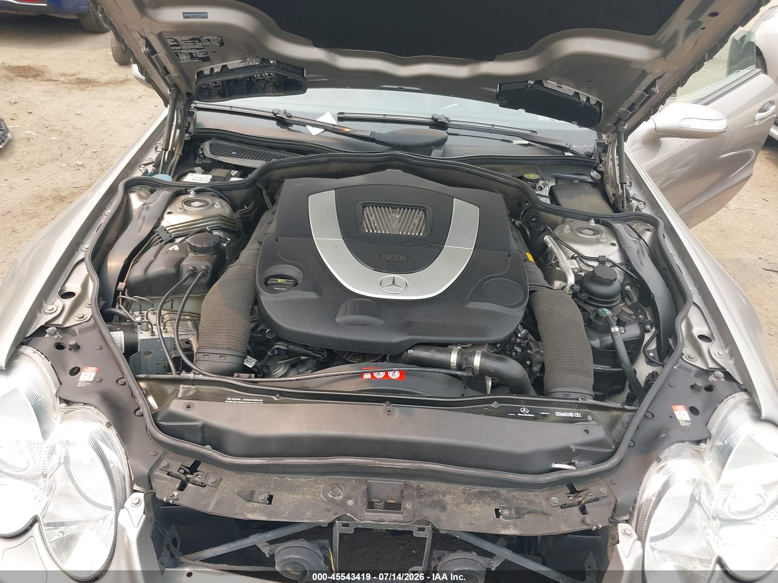 2007 Mercedes-benz Sl 550   Silver vin: WDBSK71F67F118848