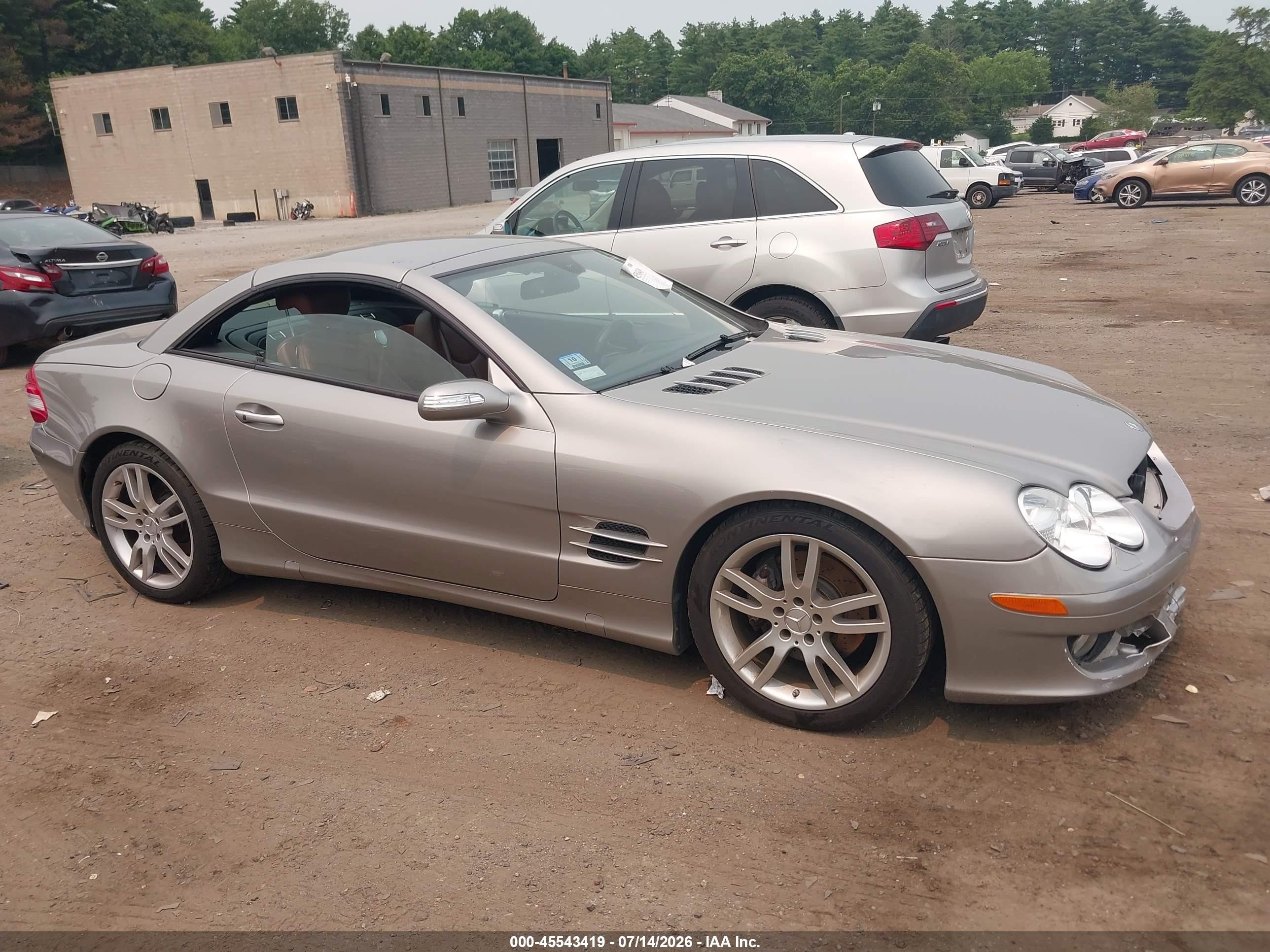 2007 Mercedes-benz Sl 550   Silver vin: WDBSK71F67F118848