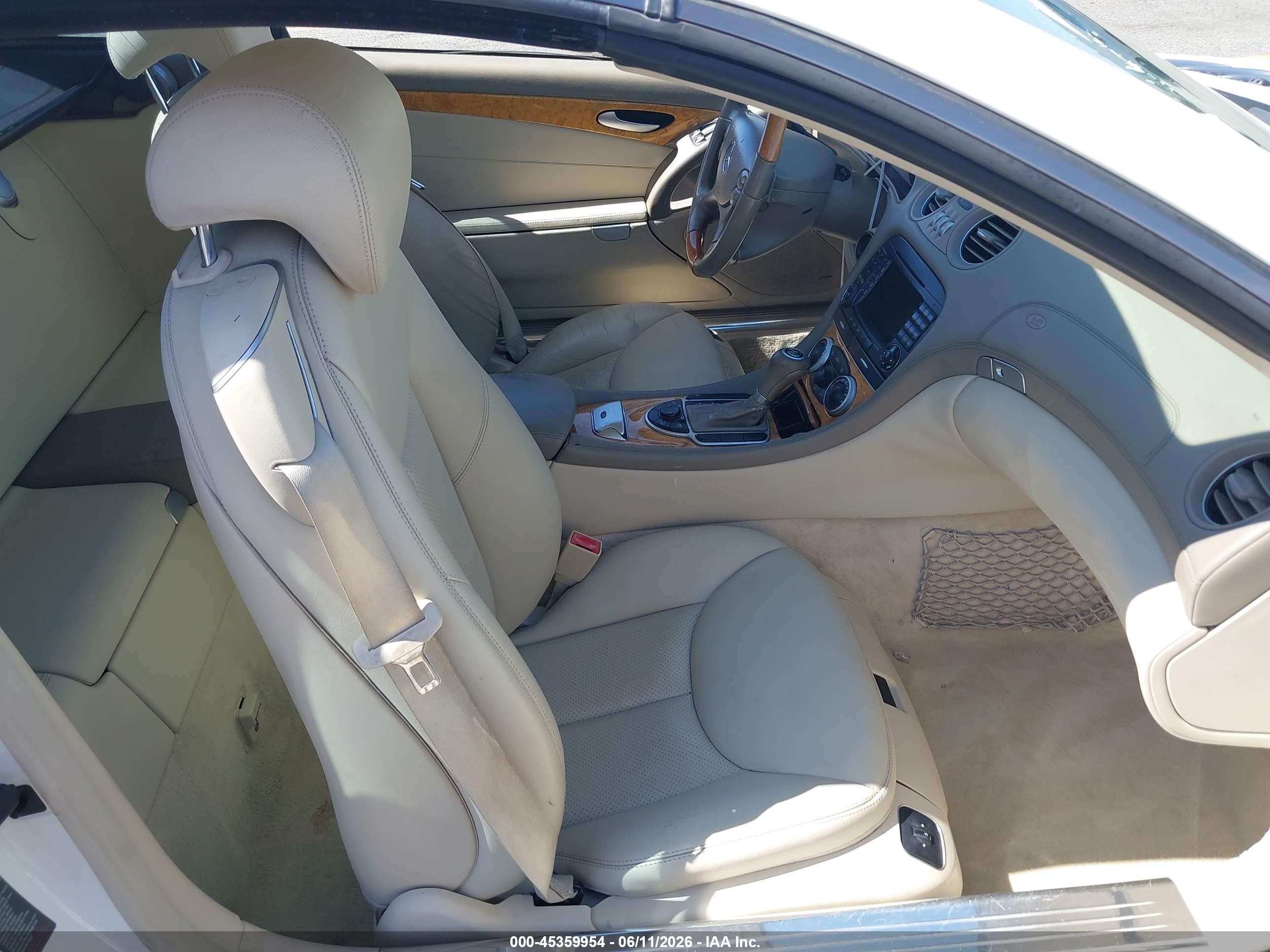 2007 Mercedes-benz Sl 550   Белый vin: WDBSK71F67F121815