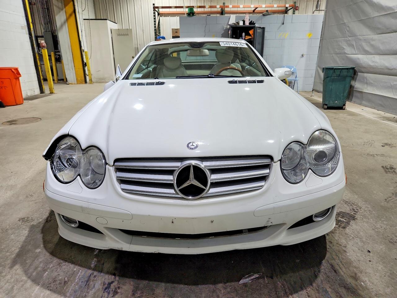 2007 Mercedes-benz Sl 550 Белый vin: WDBSK71F67F126528