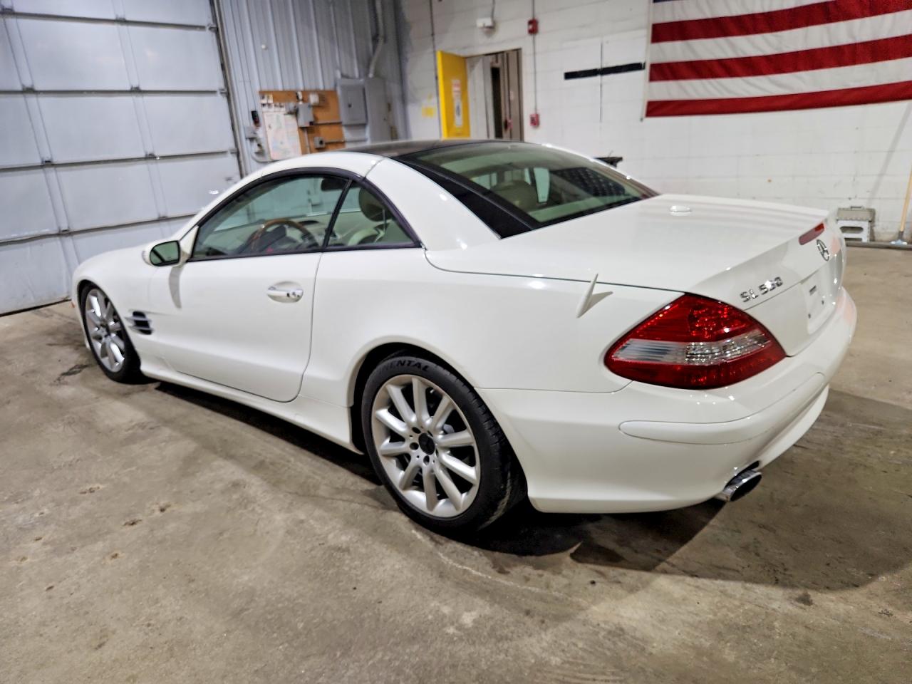 2007 Mercedes-benz Sl 550 Белый vin: WDBSK71F67F126528