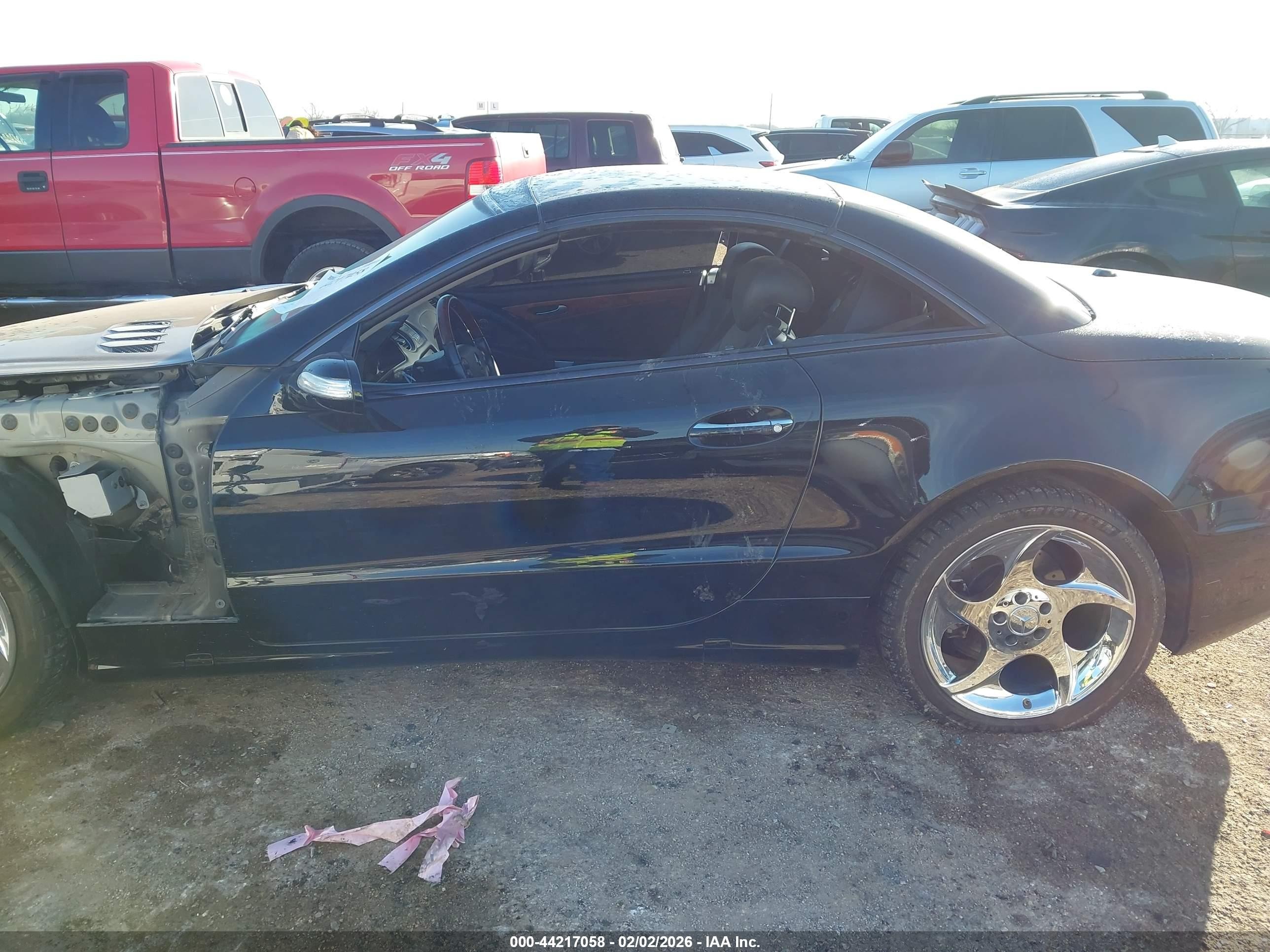 2007 Mercedes-benz Sl 550   Черный vin: WDBSK71F67F128859