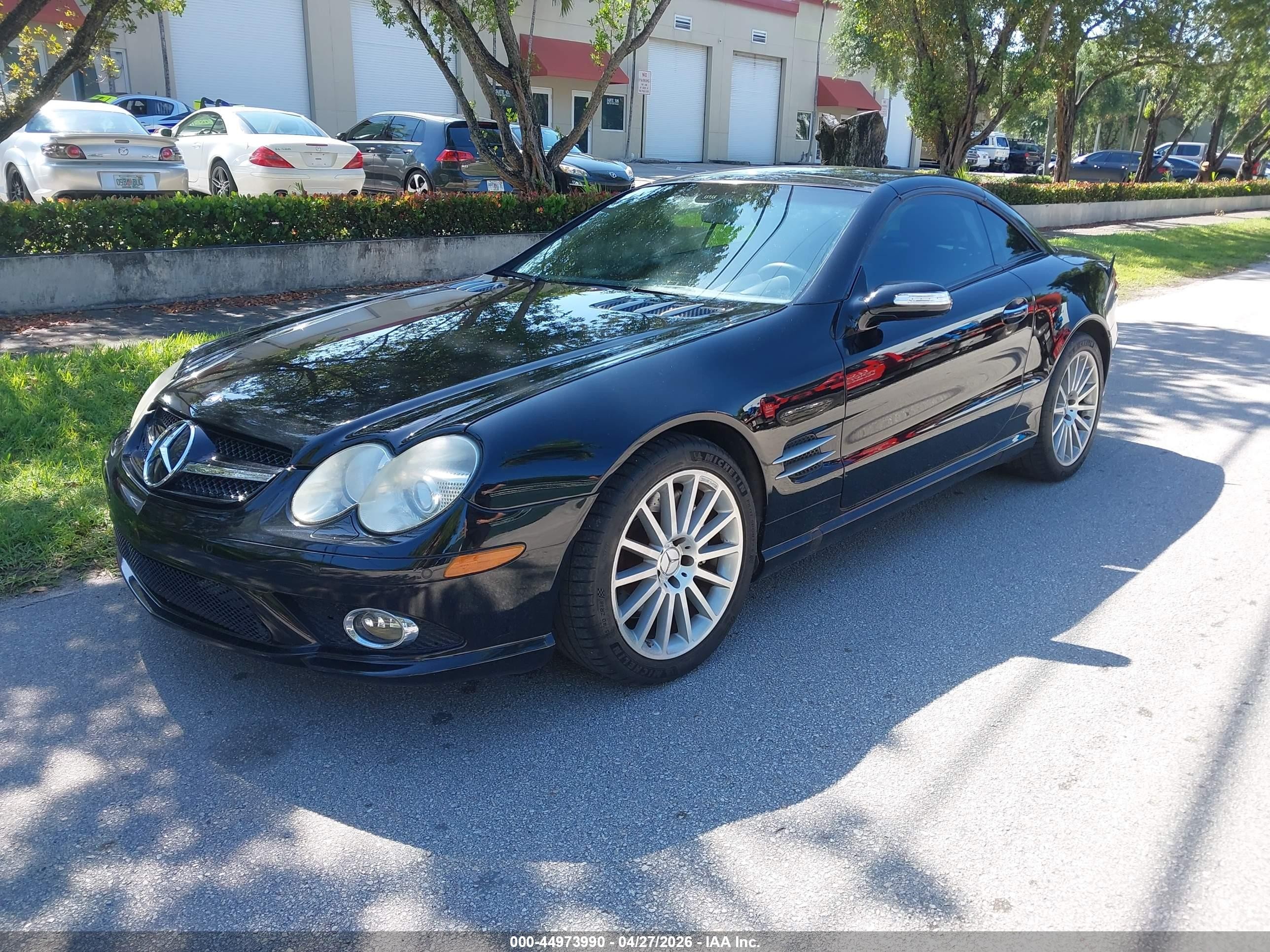 2008 Mercedes-benz Sl 550   Black vin: WDBSK71F68F140690