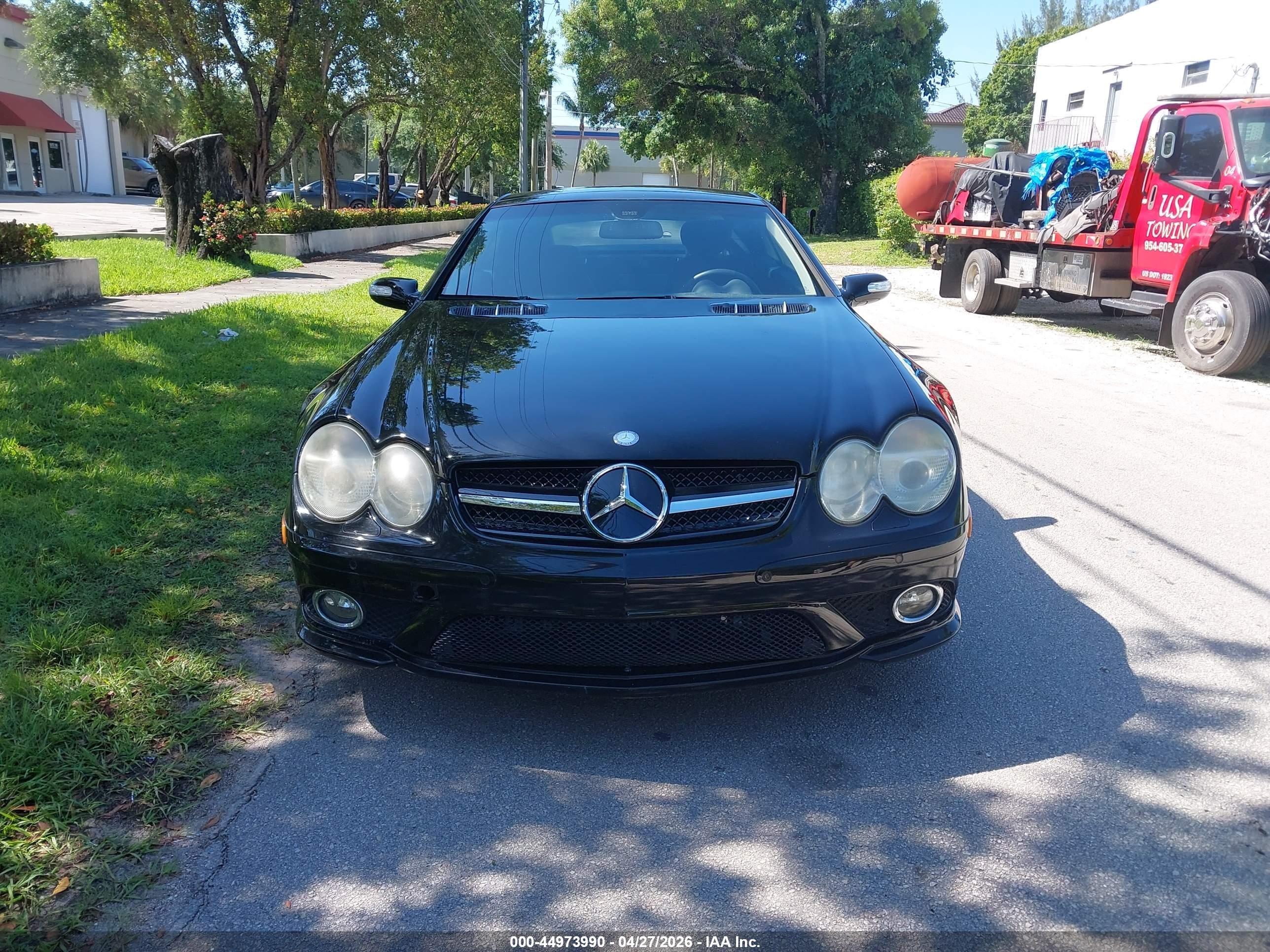 2008 Mercedes-benz Sl 550   Black vin: WDBSK71F68F140690