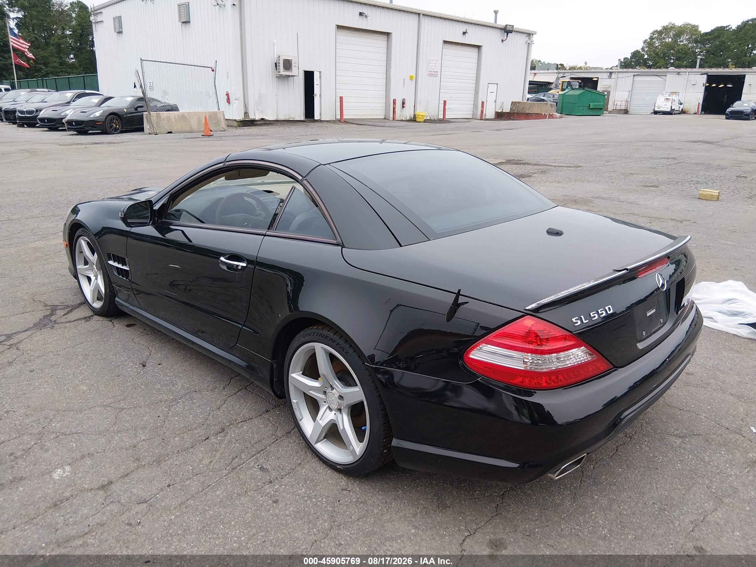 2009 Mercedes-benz Sl 550   Black vin: WDBSK71F69F143610