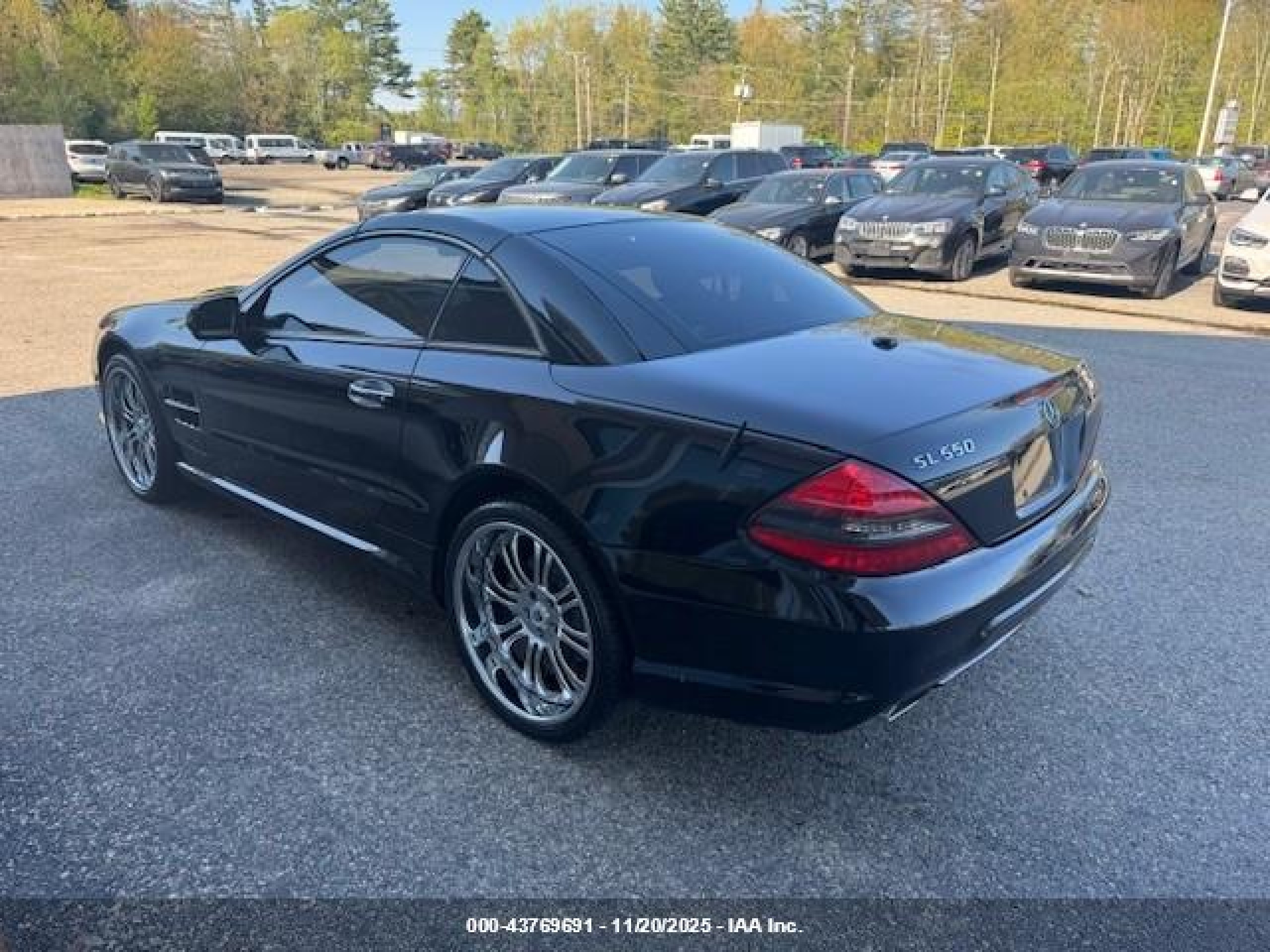 2009 Mercedes-benz Sl 550   Black vin: WDBSK71F69F148290