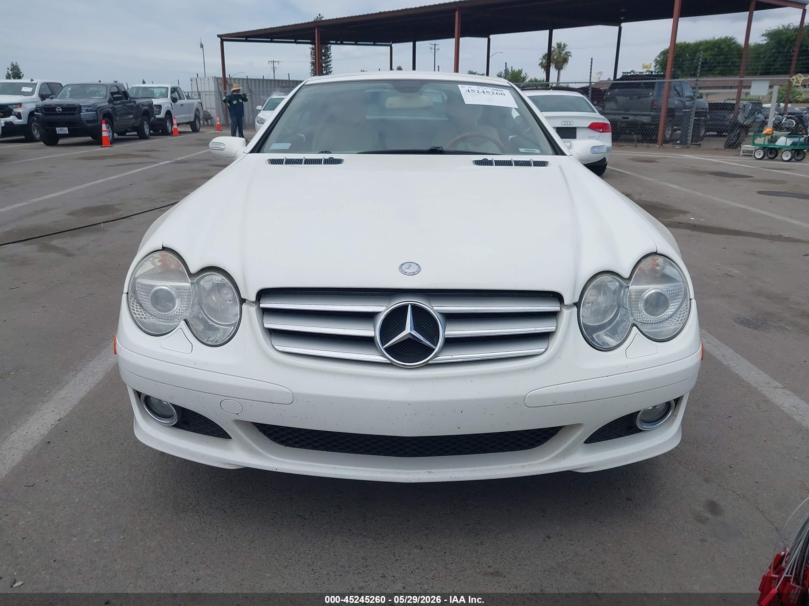 2007 Mercedes-benz Sl 550 Белый vin: WDBSK71F77F119197