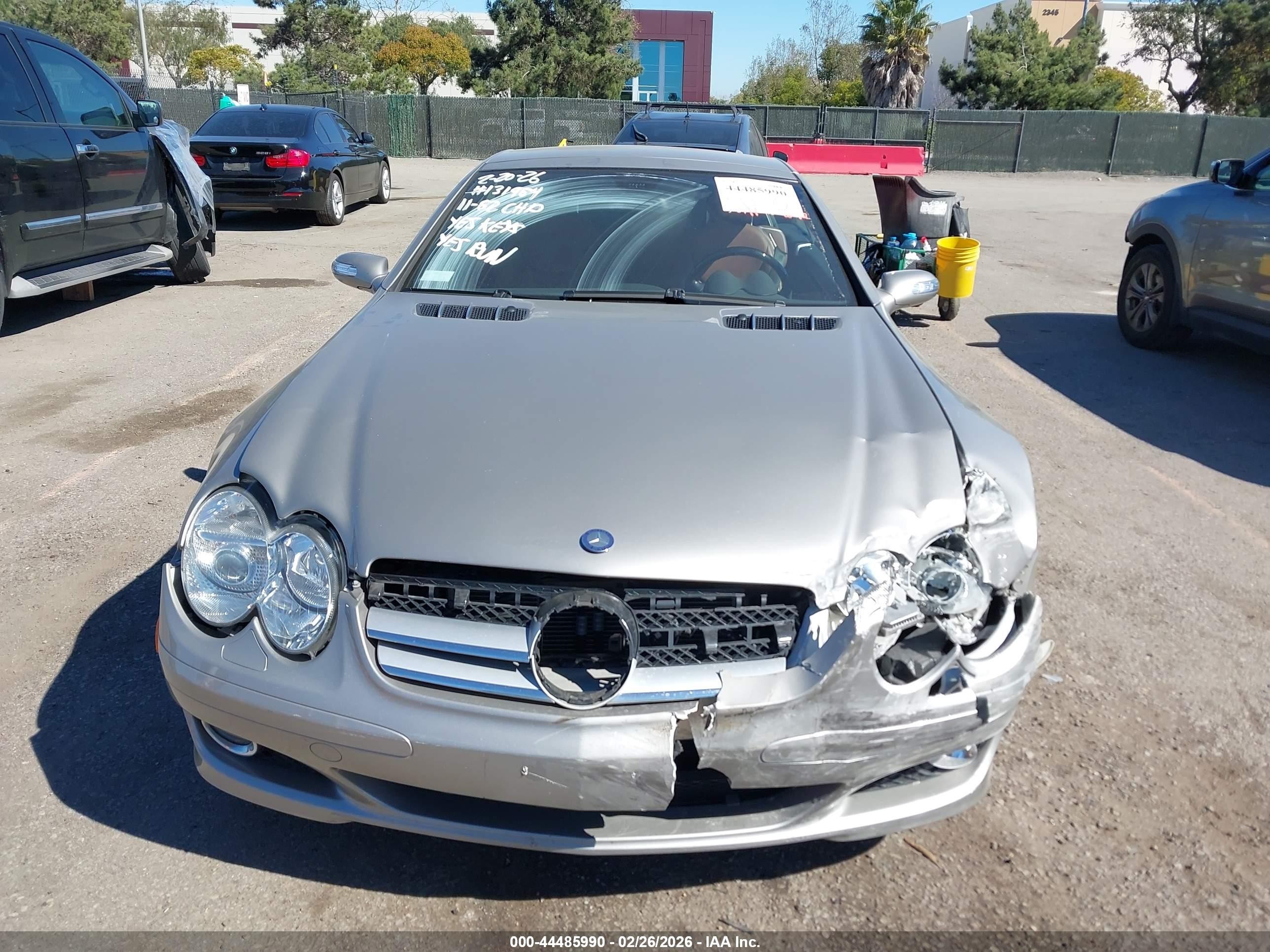 2007 Mercedes-benz Sl 550   Gray vin: WDBSK71F77F120138