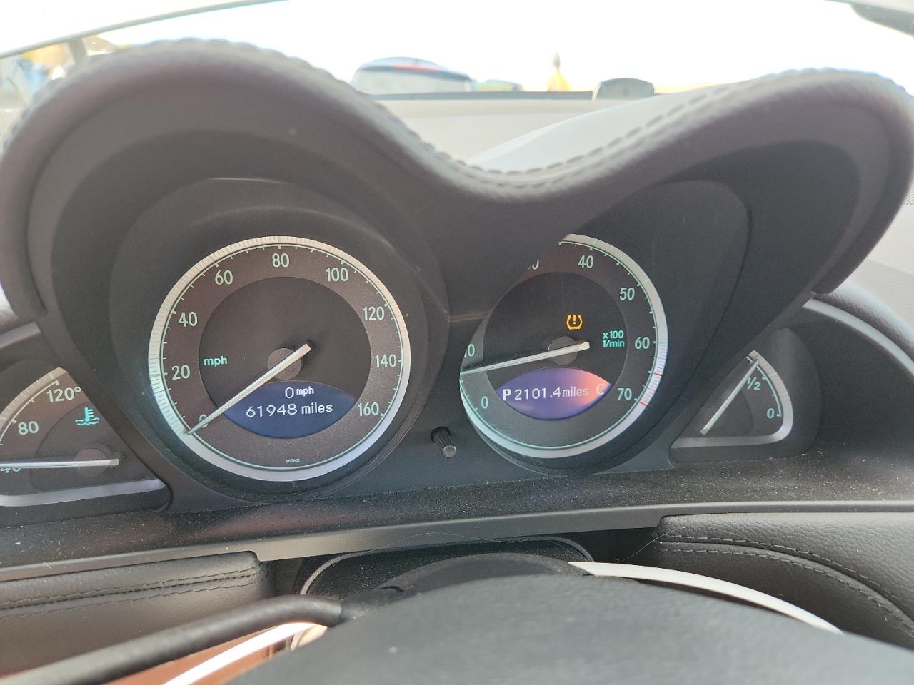 2007 Mercedes-benz Sl 550 Beige vin: WDBSK71F77F120687