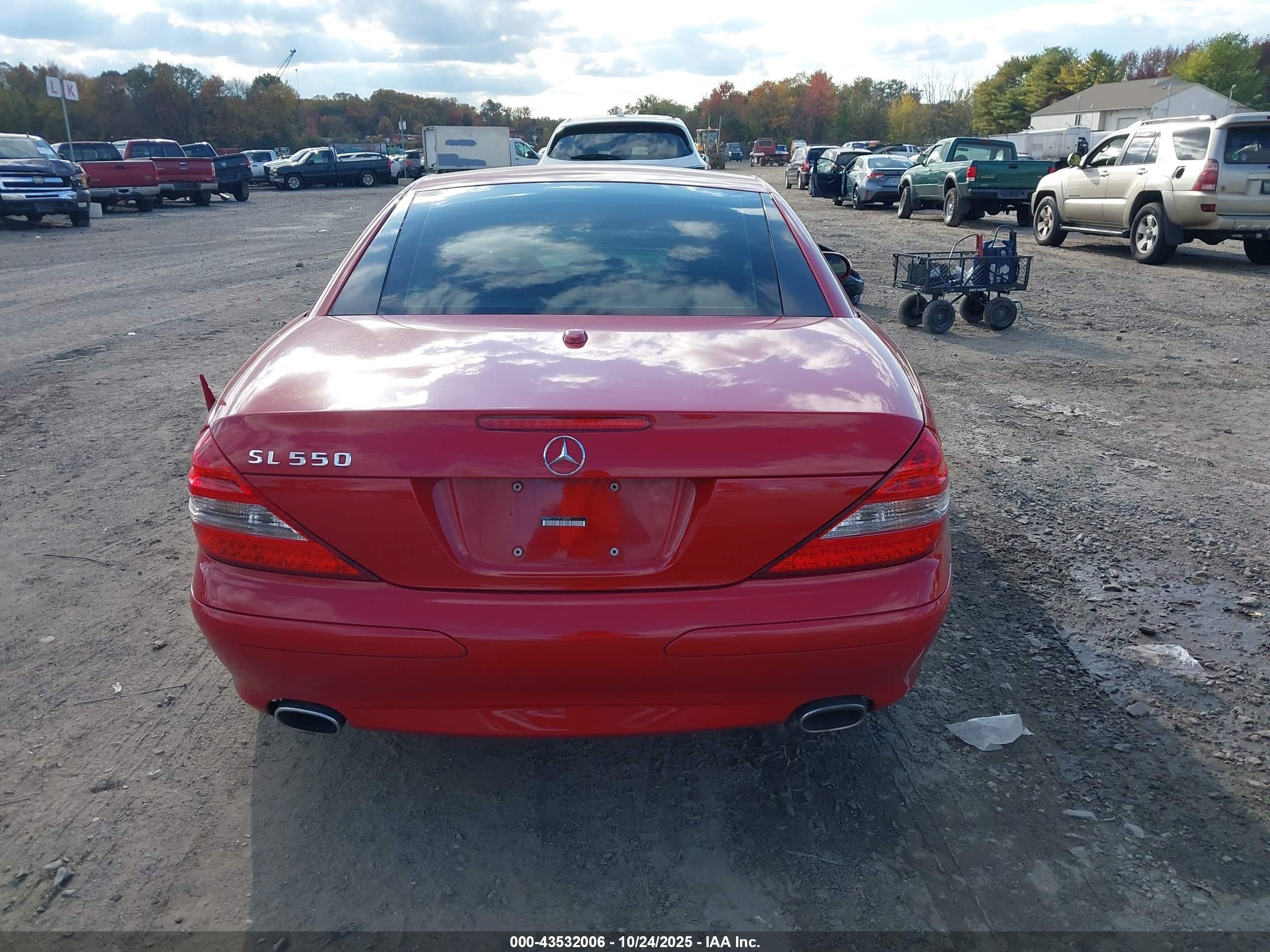 2007 Mercedes-benz Sl 550   Red vin: WDBSK71F77F133892