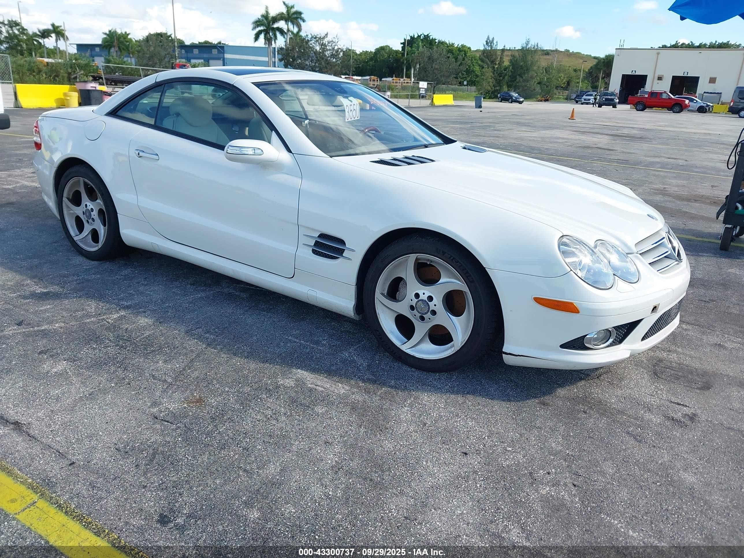 2007 Mercedes-benz Sl 550   Белый vin: WDBSK71F77F134525