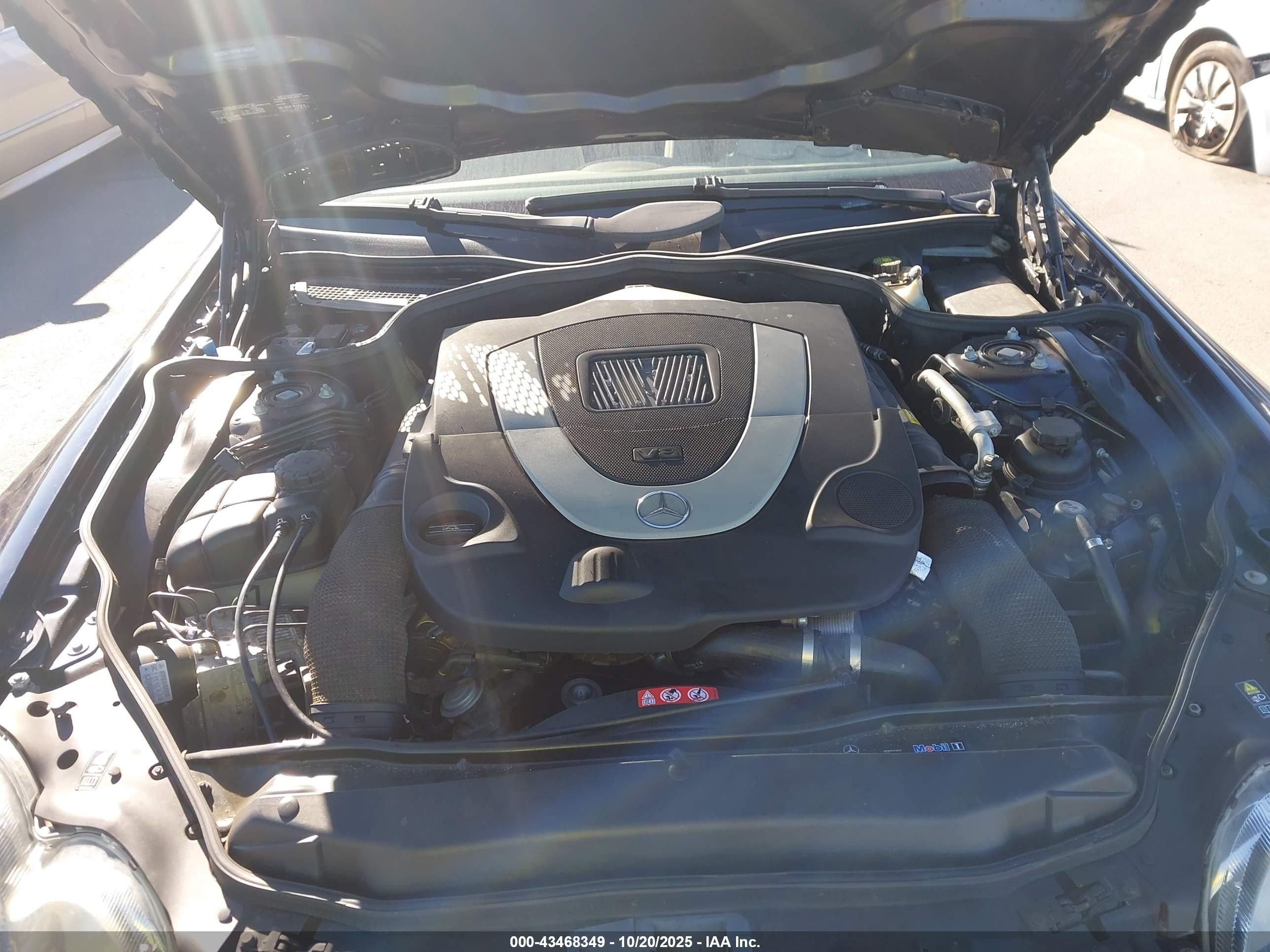 2008 Mercedes-benz Sl 550   Blue vin: WDBSK71F78F138365