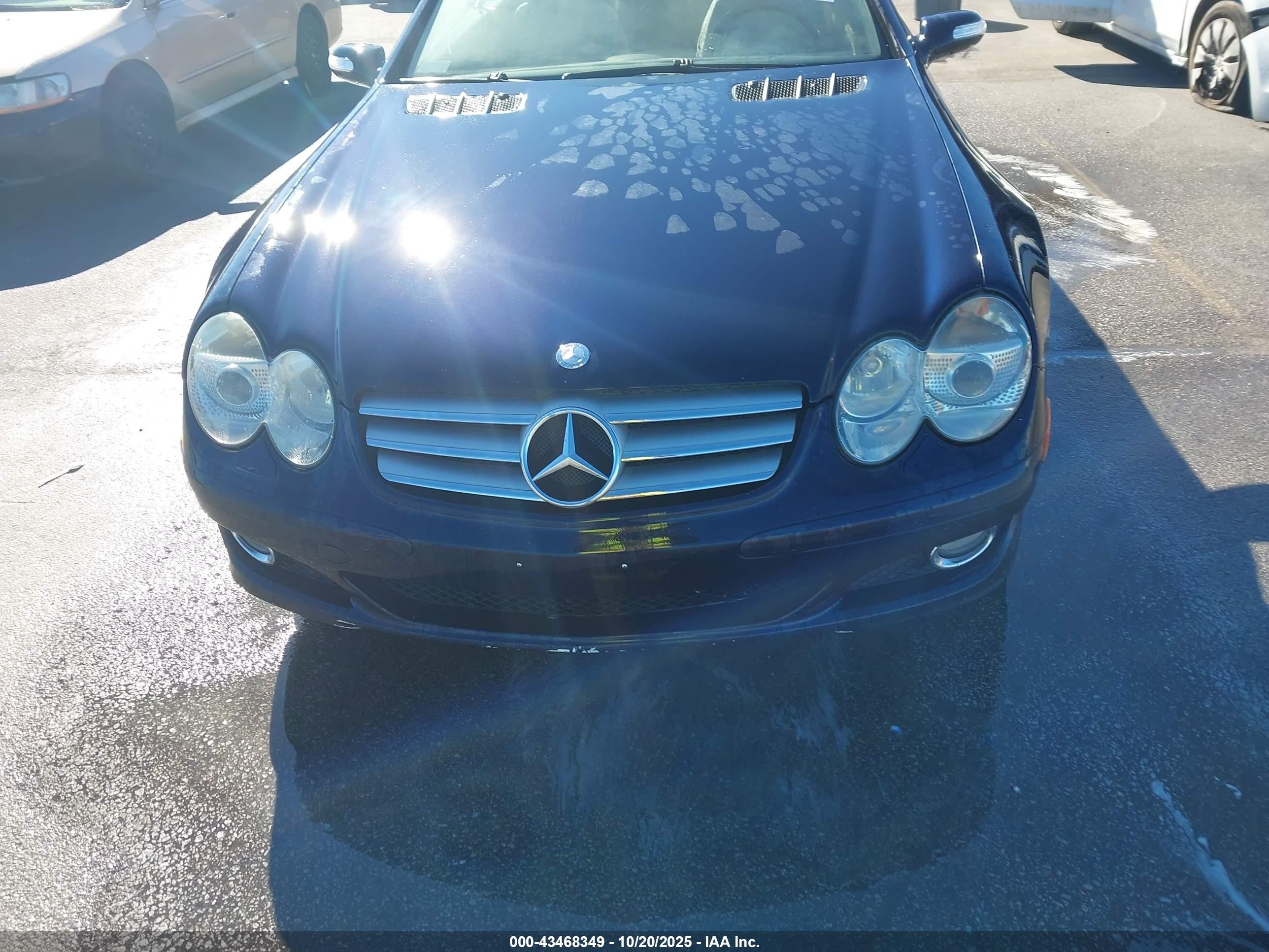 2008 Mercedes-benz Sl 550   Blue vin: WDBSK71F78F138365