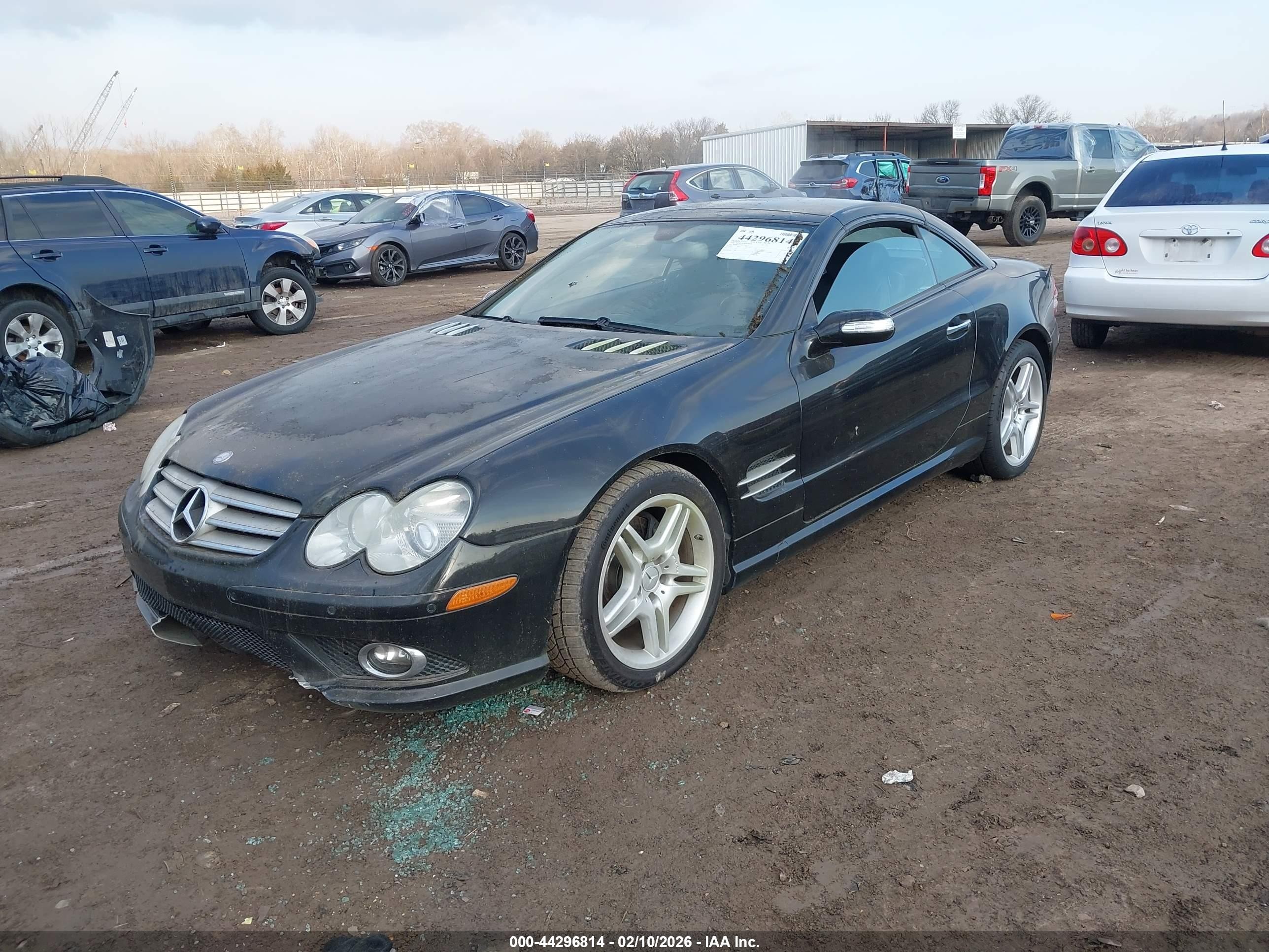 2008 Mercedes-benz Sl 550   Black vin: WDBSK71F78F139662