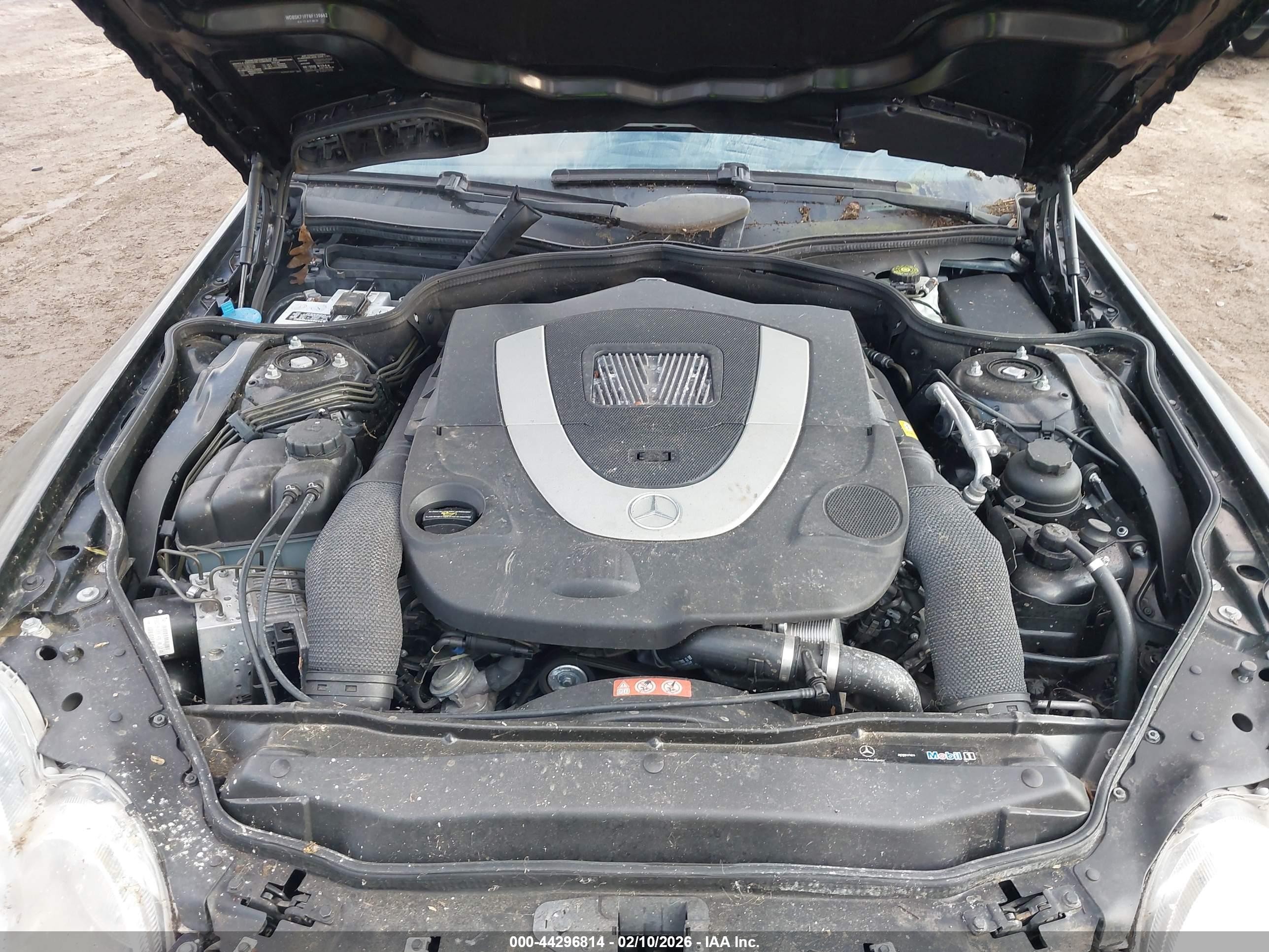 2008 Mercedes-benz Sl 550   Black vin: WDBSK71F78F139662