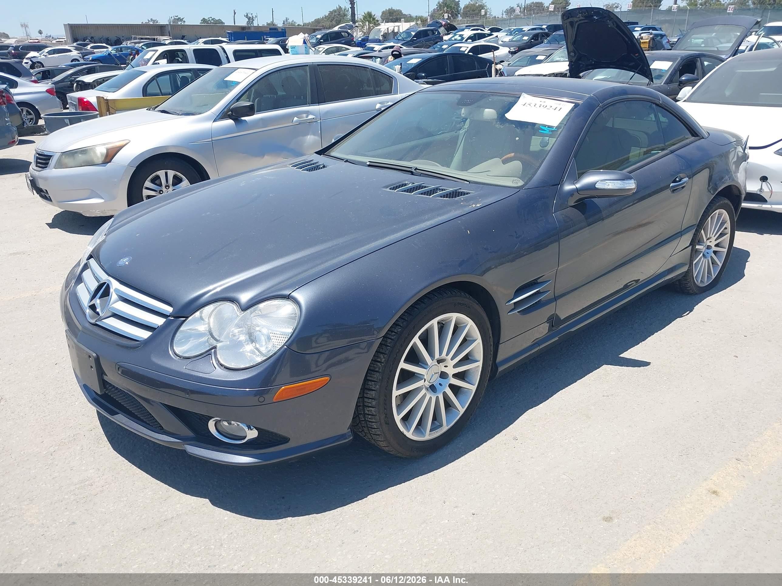 2008 Mercedes-benz Sl 550   Gray vin: WDBSK71F78F141010