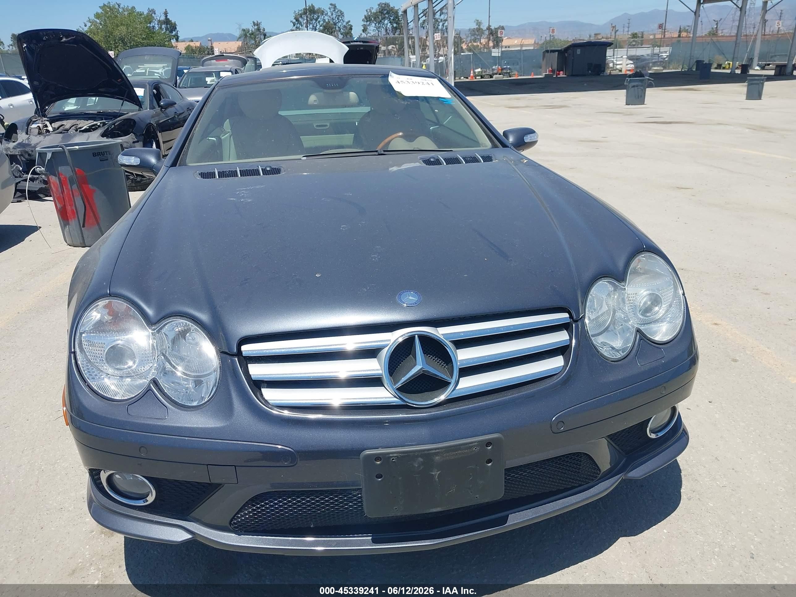 2008 Mercedes-benz Sl 550   Gray vin: WDBSK71F78F141010