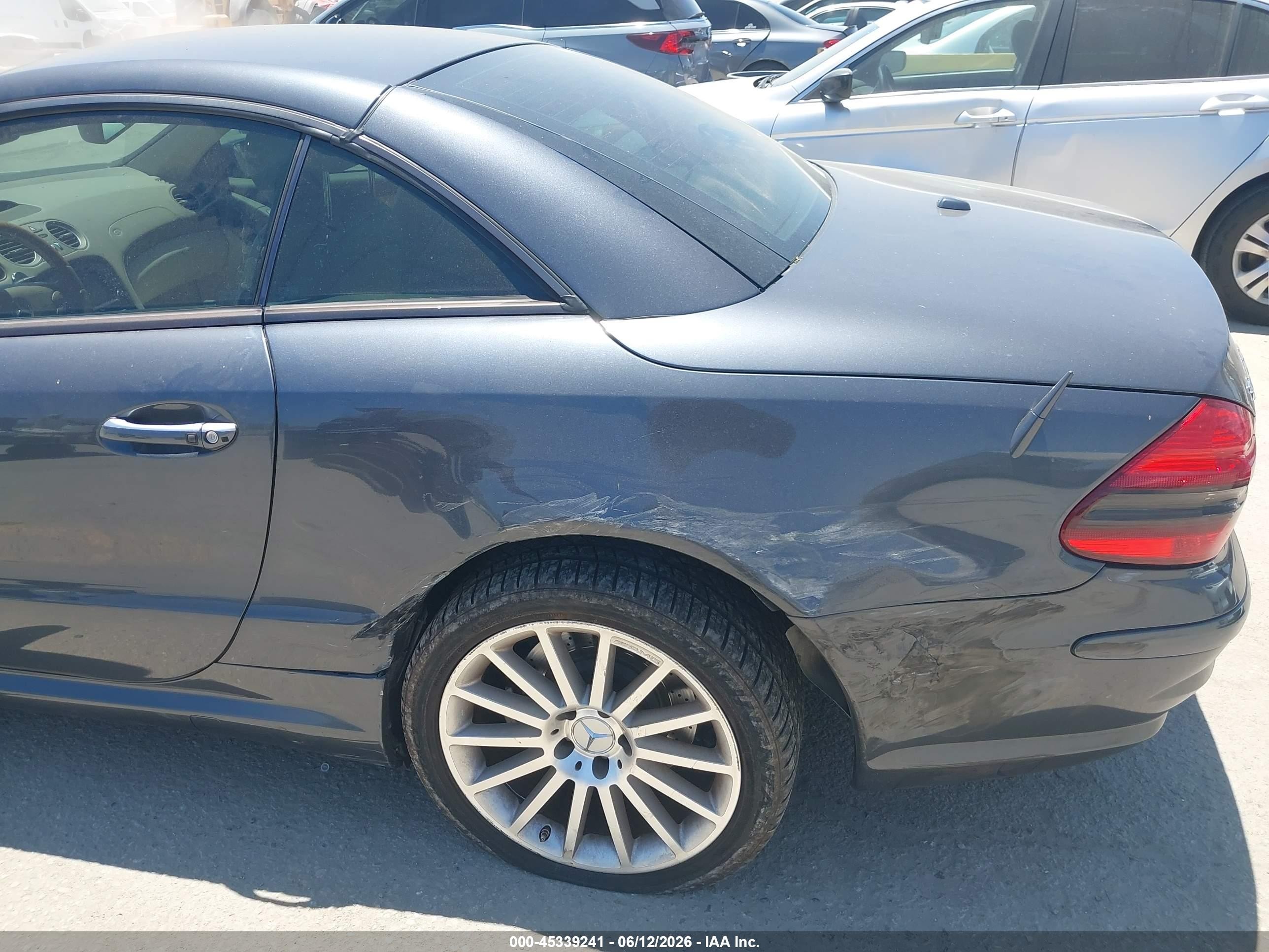 2008 Mercedes-benz Sl 550   Gray vin: WDBSK71F78F141010