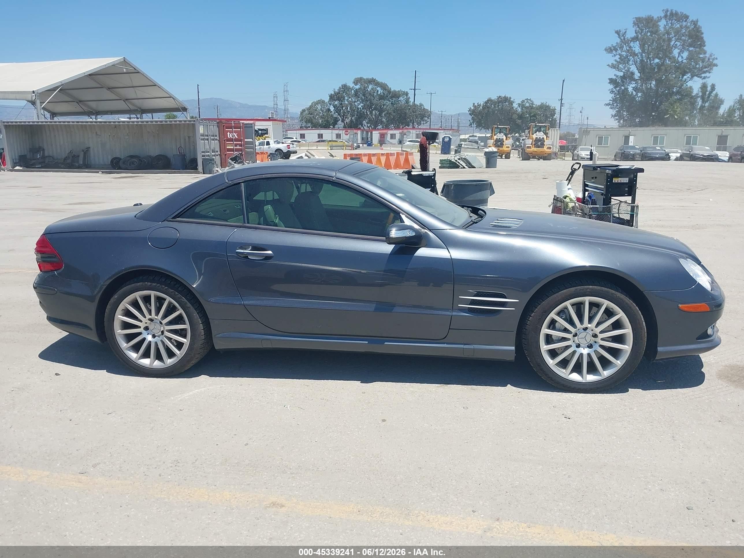 2008 Mercedes-benz Sl 550   Gray vin: WDBSK71F78F141010