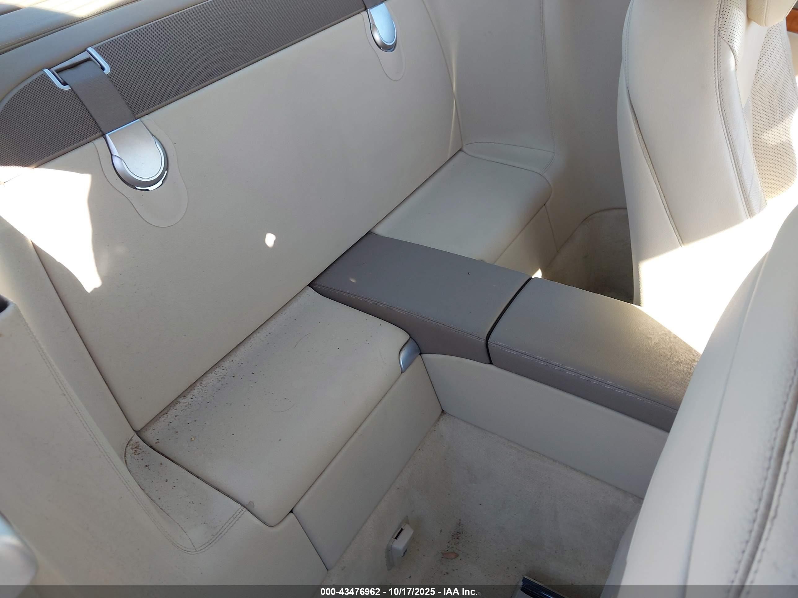 2009 Mercedes-benz Sl 550   White vin: WDBSK71F79F143678