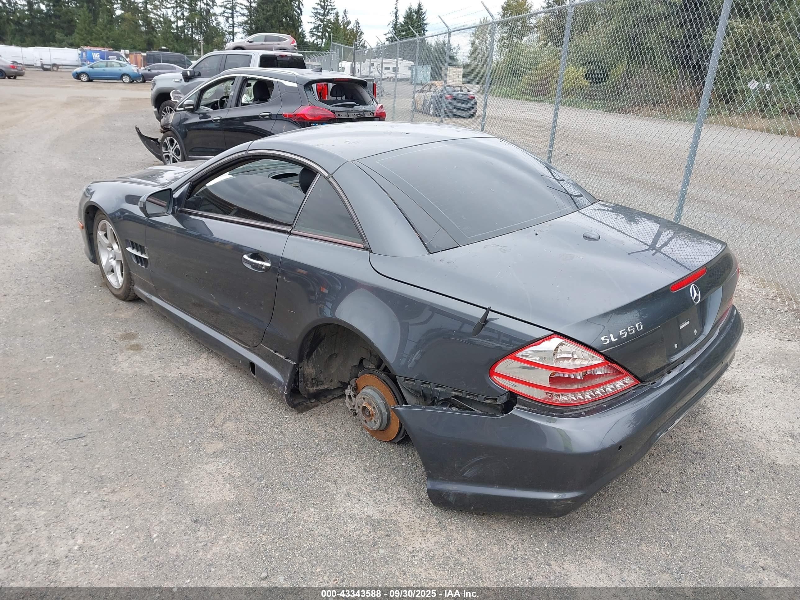 2009 Mercedes-benz Sl 550   Gray vin: WDBSK71F79F150260