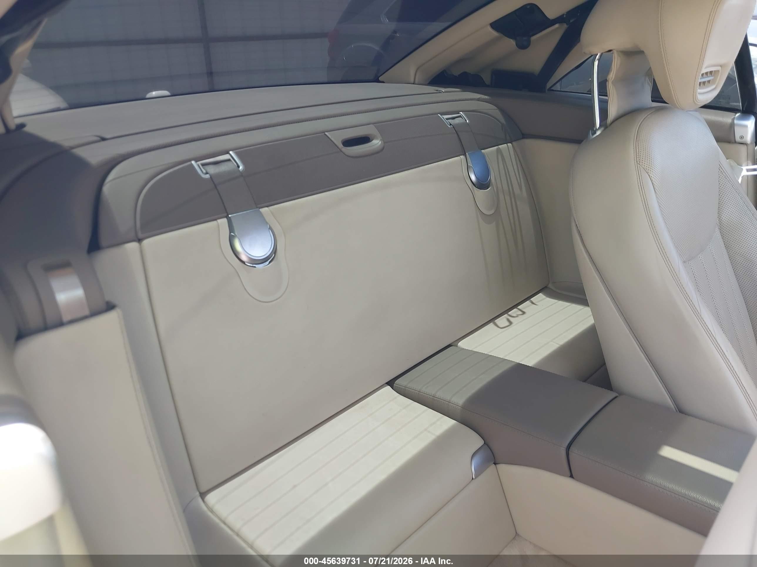 2009 Mercedes-benz Sl 550   White vin: WDBSK71F79F156687