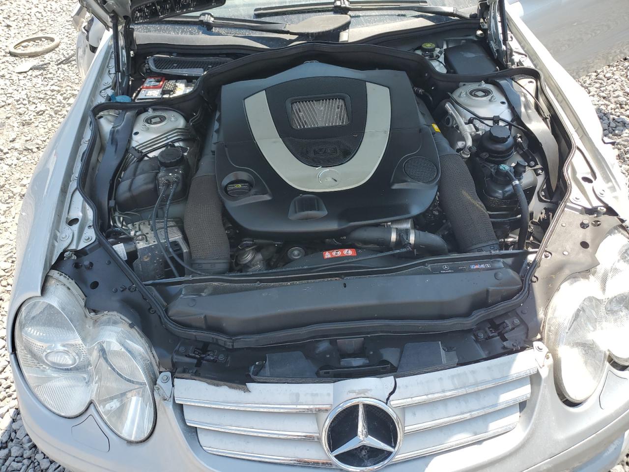 2007 Mercedes-benz Sl 550 Silver vin: WDBSK71F87F133710