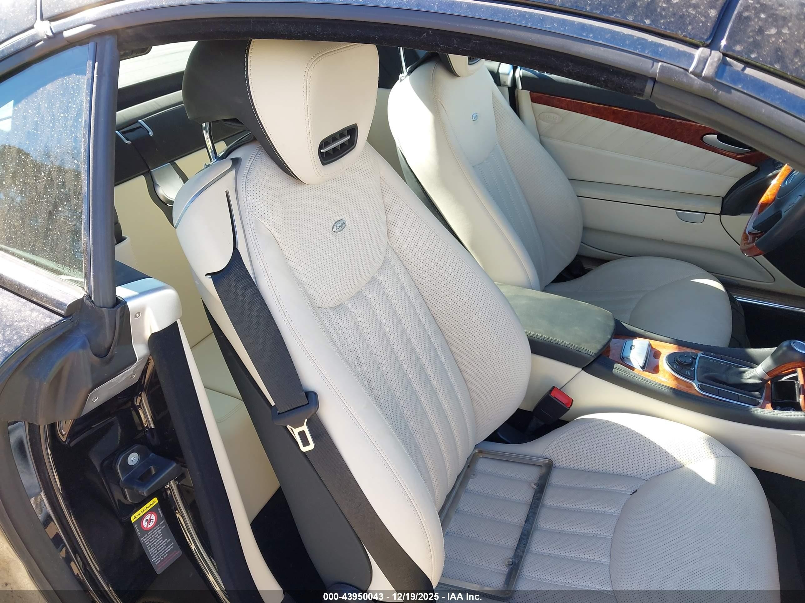 2009 Mercedes-benz Sl 550   Black vin: WDBSK71F89F150400
