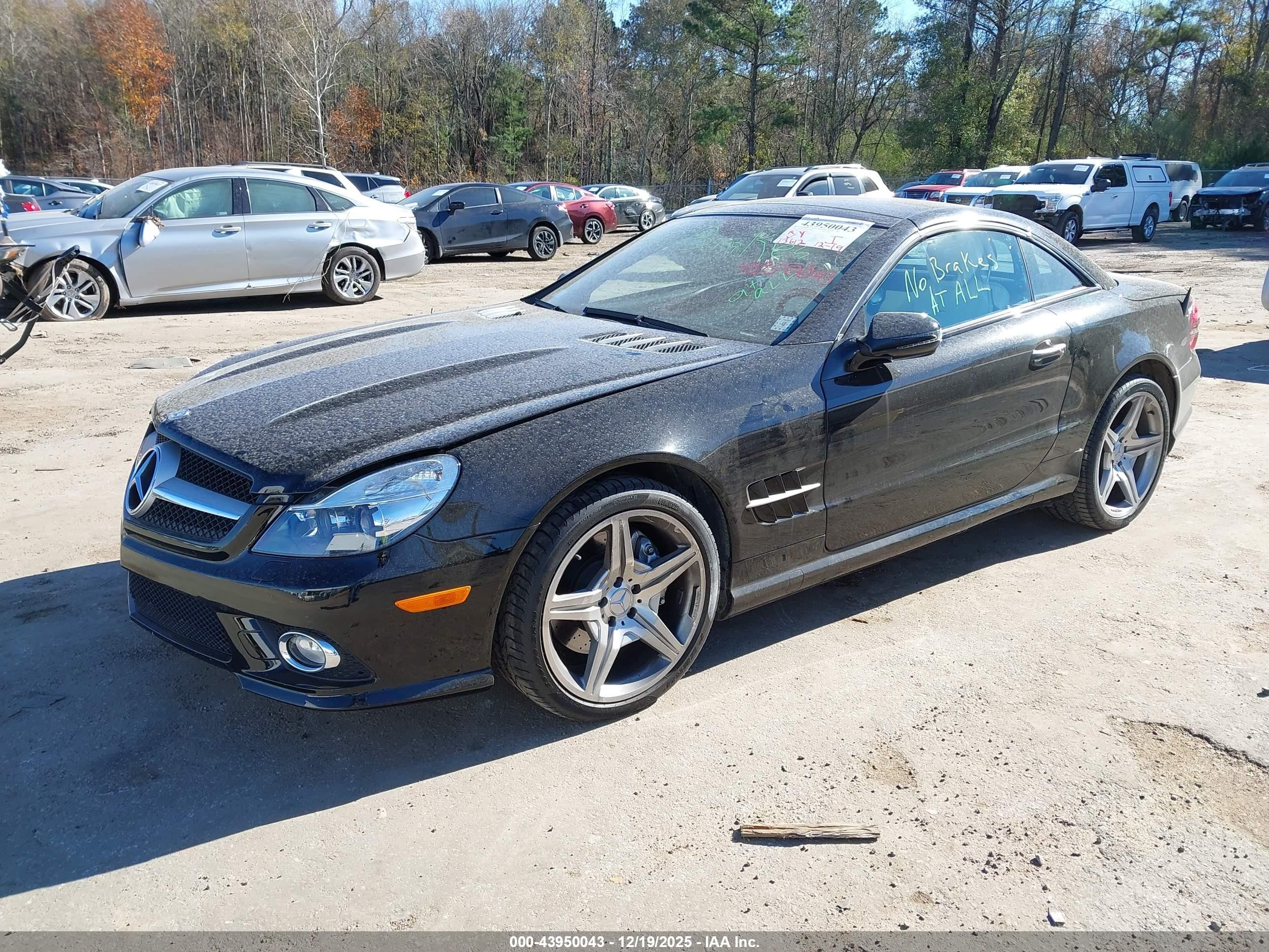 2009 Mercedes-benz Sl 550   Black vin: WDBSK71F89F150400