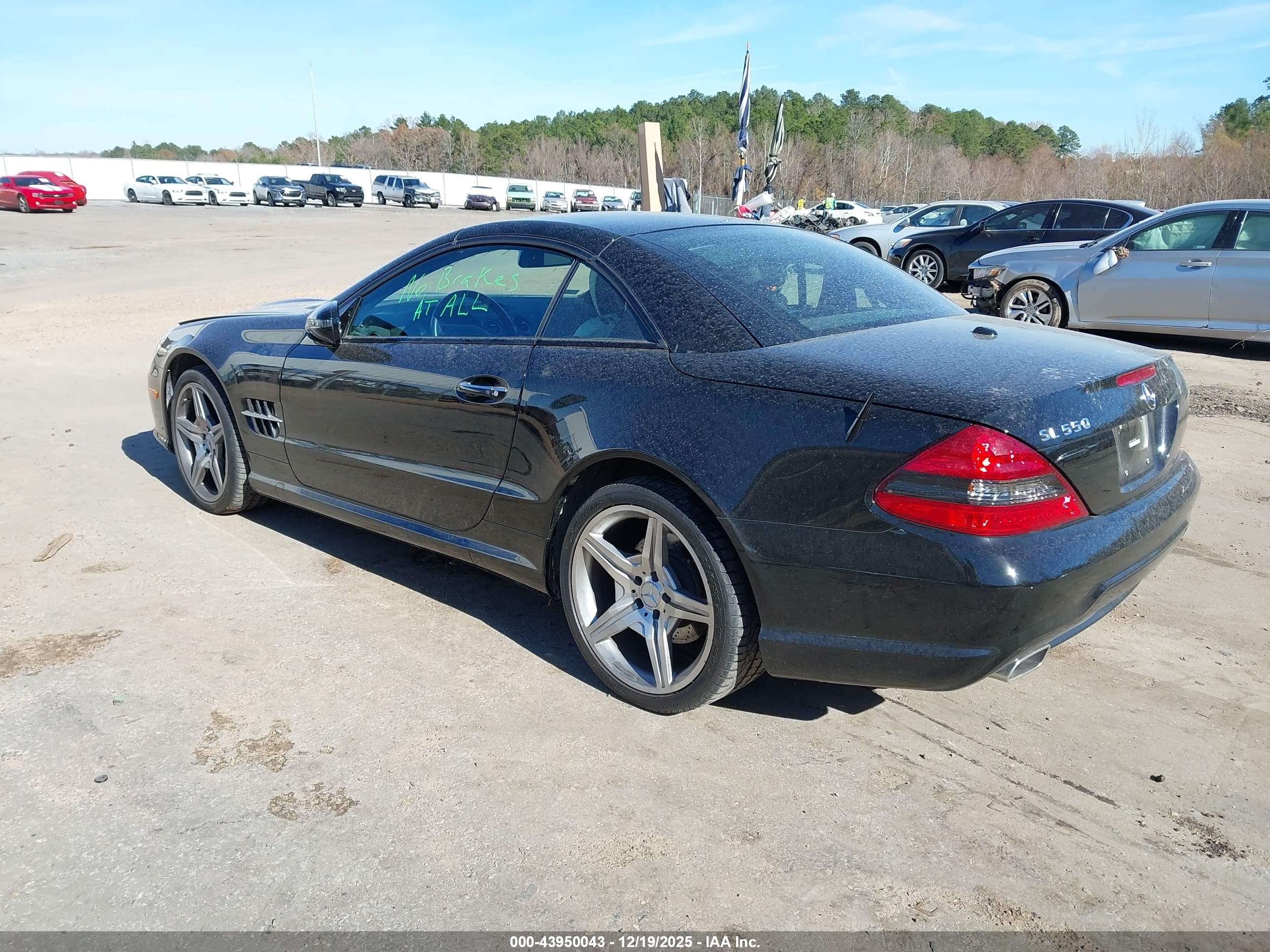 2009 Mercedes-benz Sl 550   Black vin: WDBSK71F89F150400