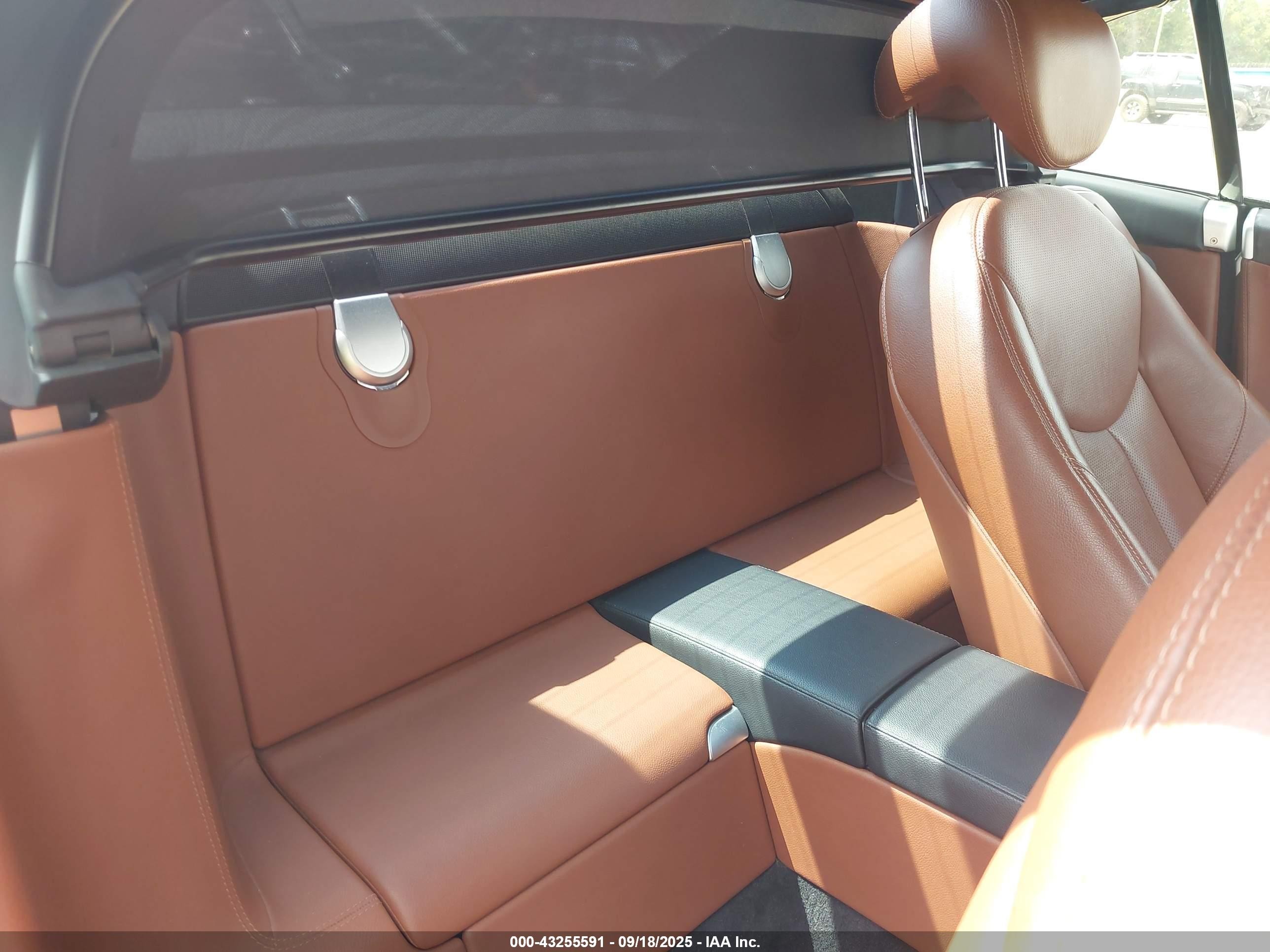 2007 Mercedes-benz Sl 550   Бежевый vin: WDBSK71F97F120240