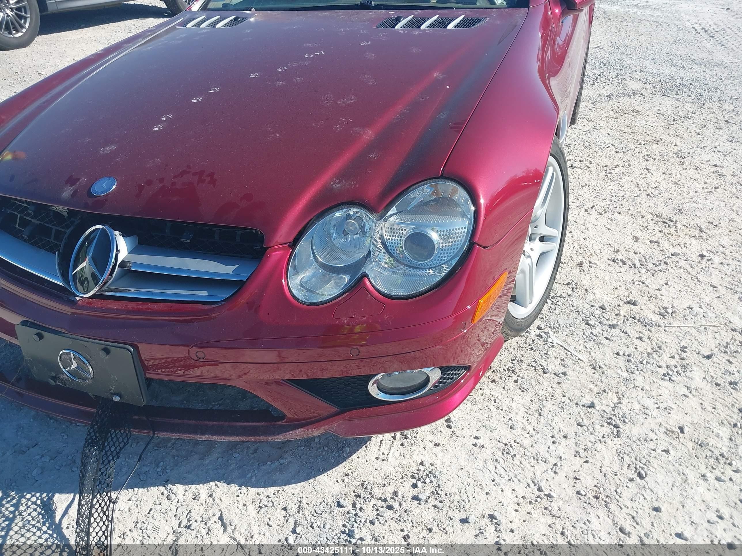 2007 Mercedes-benz Sl 550   Red vin: WDBSK71F97F122263