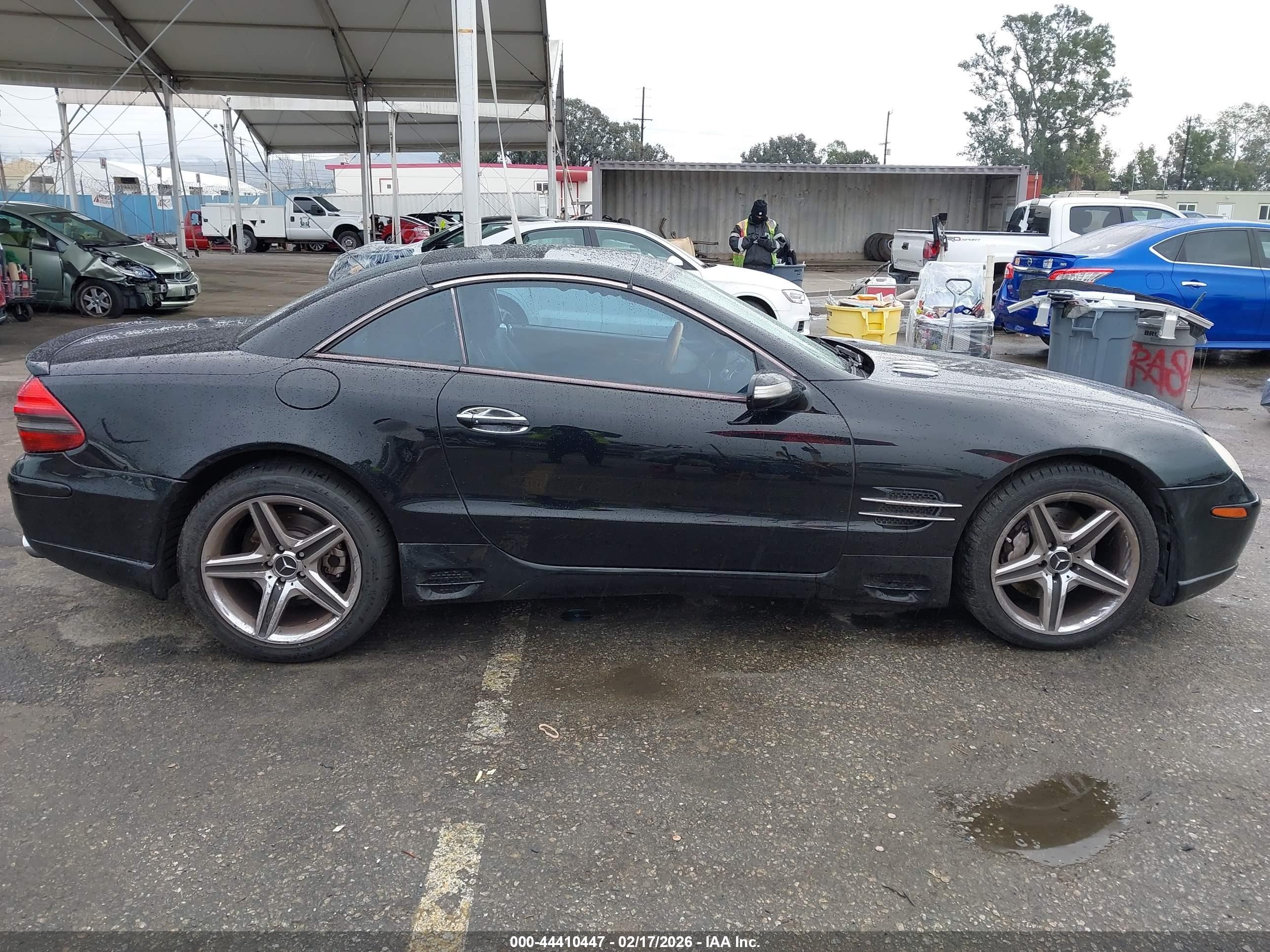 2007 Mercedes-benz Sl 550   Black vin: WDBSK71F97F125597
